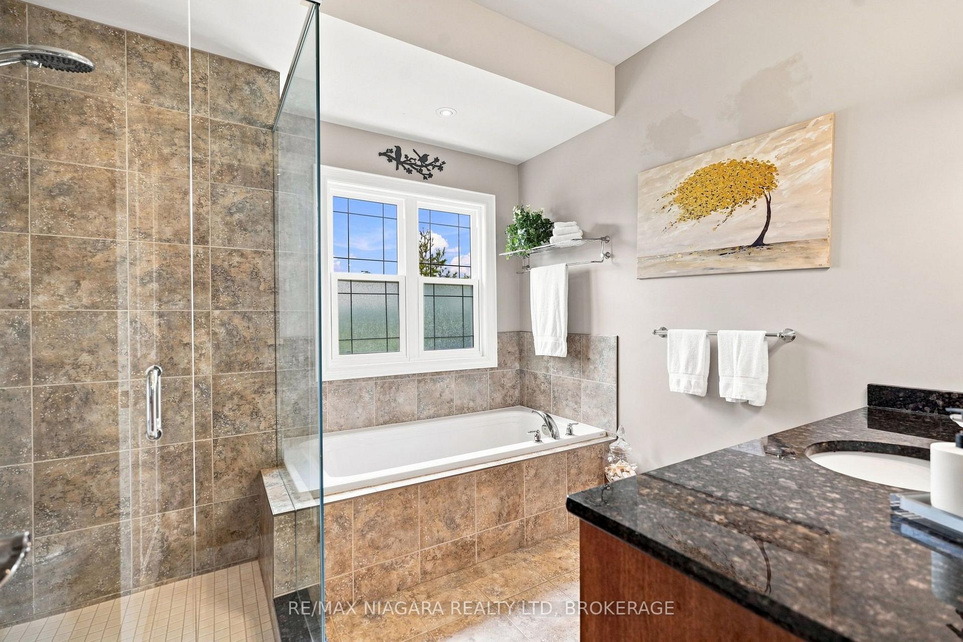 Photo 16 of 5477 Attema Crescent, West Lincoln, Bismark/Wellandport — HOMEH