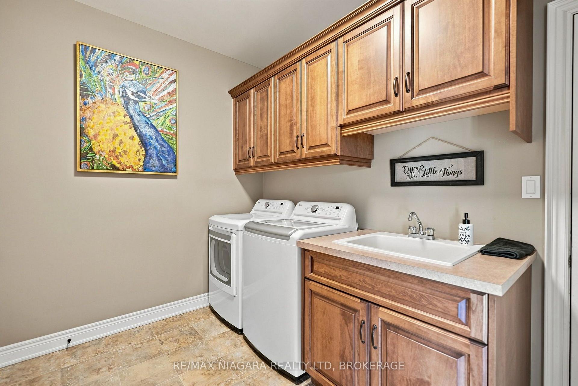 Photo 25 of 5477 Attema Crescent, West Lincoln, Bismark/Wellandport — HOMEH