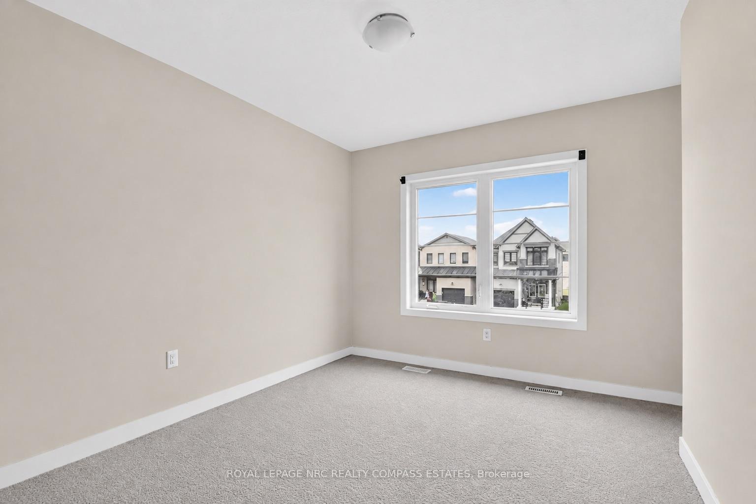 Photo 29 of 99 Keelson Street, Welland, Dain City — HOMEH