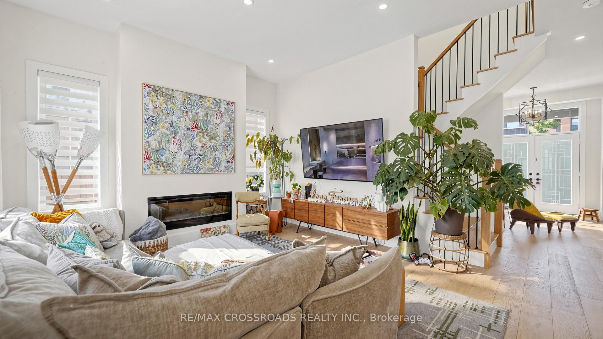 Photo 3 of 17 Sam Priestley Avenue, Markham, Cornell — HOMEH