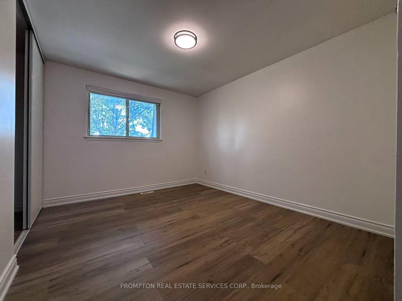 Photo 26 of 22 Poplar Crescent, Aurora, Aurora Highlands — HOMEH