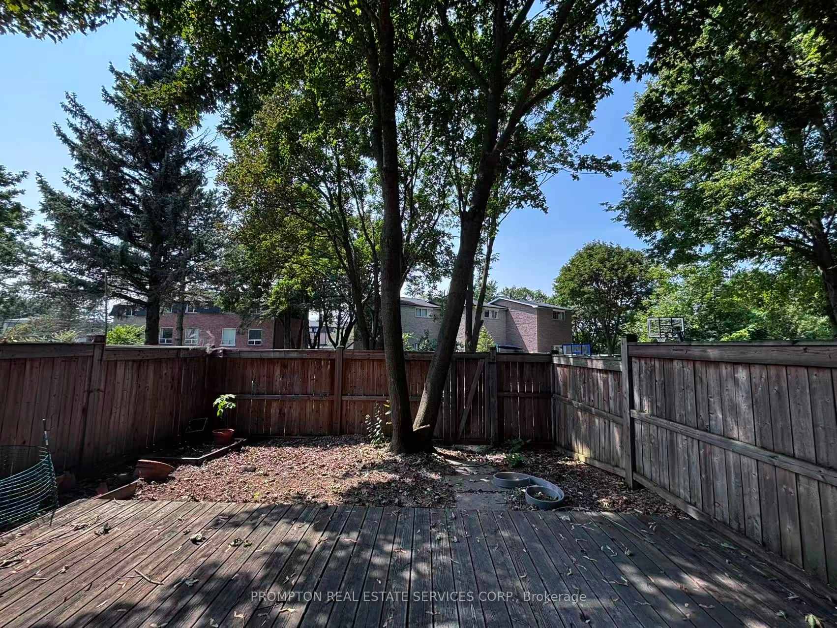 Photo 36 of 22 Poplar Crescent, Aurora, Aurora Highlands — HOMEH