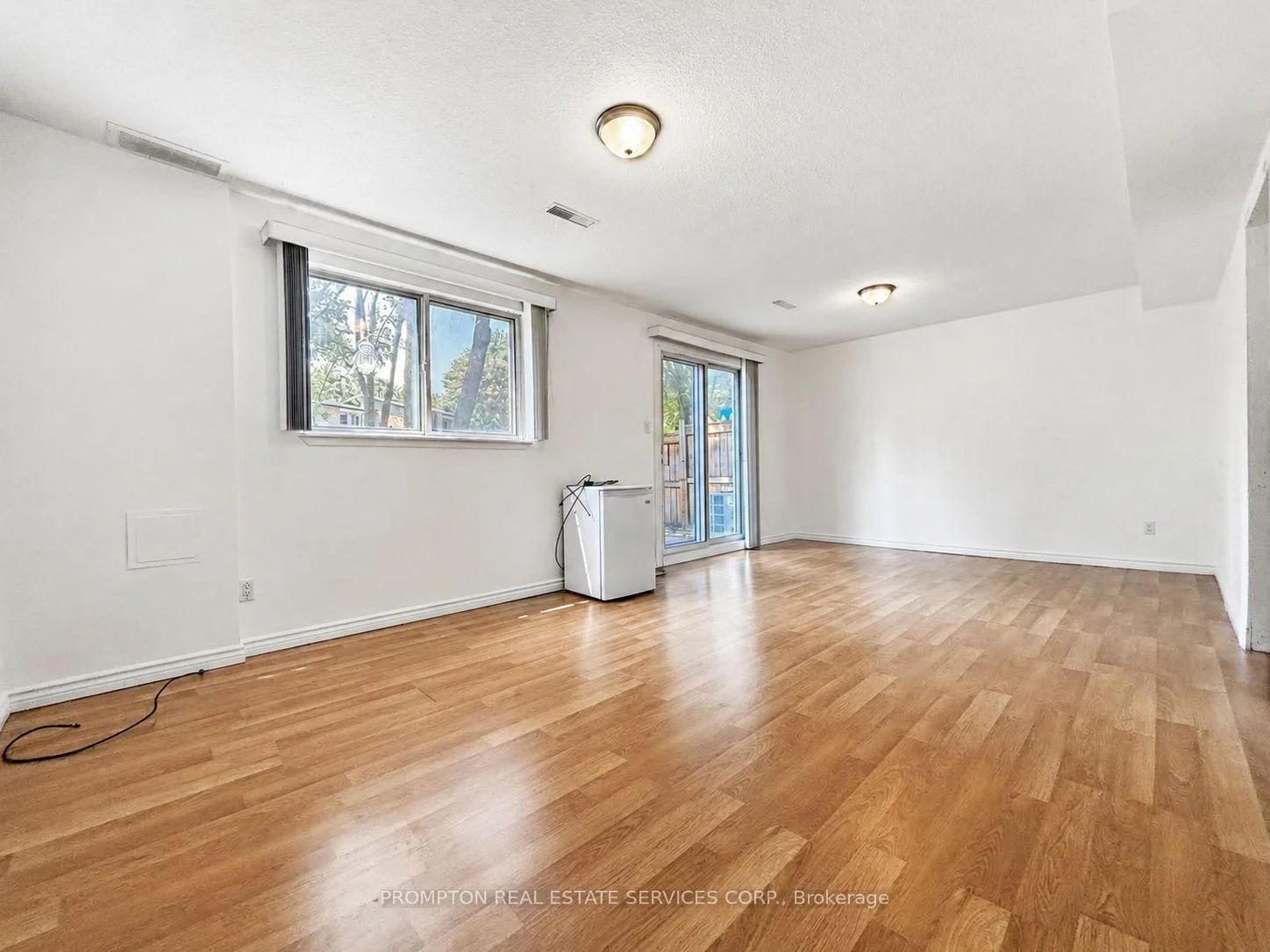 Photo 7 of 22 Poplar Crescent, Aurora, Aurora Highlands — HOMEH