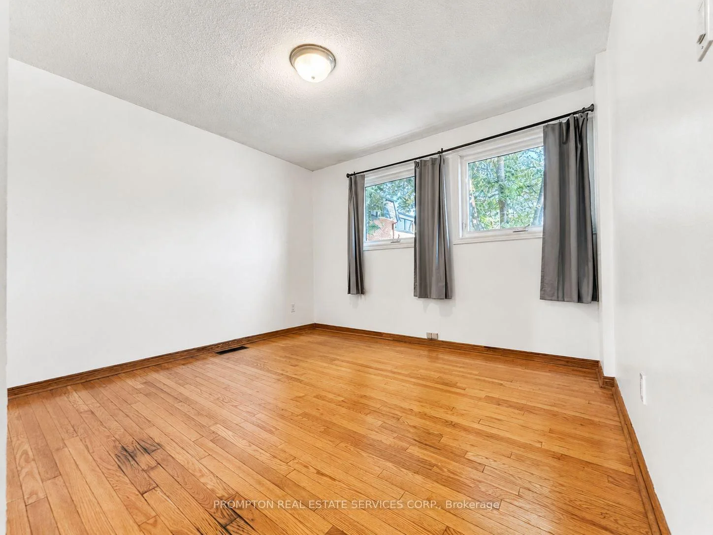 Photo 17 of 22 Poplar Crescent, Aurora, Aurora Highlands — HOMEH