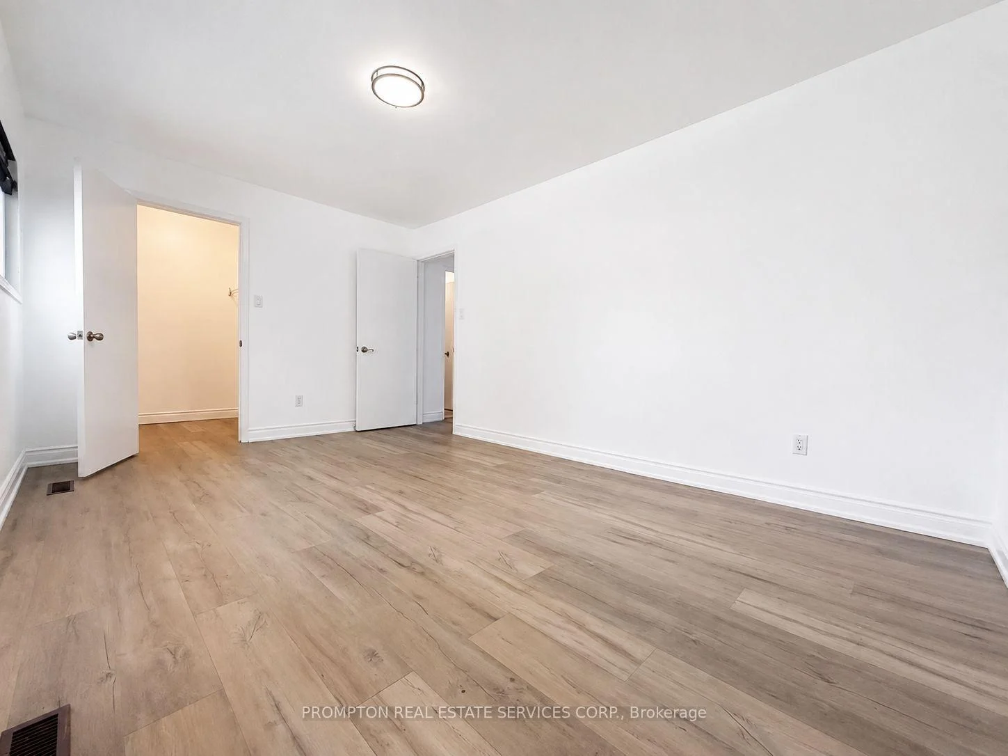Photo 33 of 22 Poplar Crescent, Aurora, Aurora Highlands — HOMEH