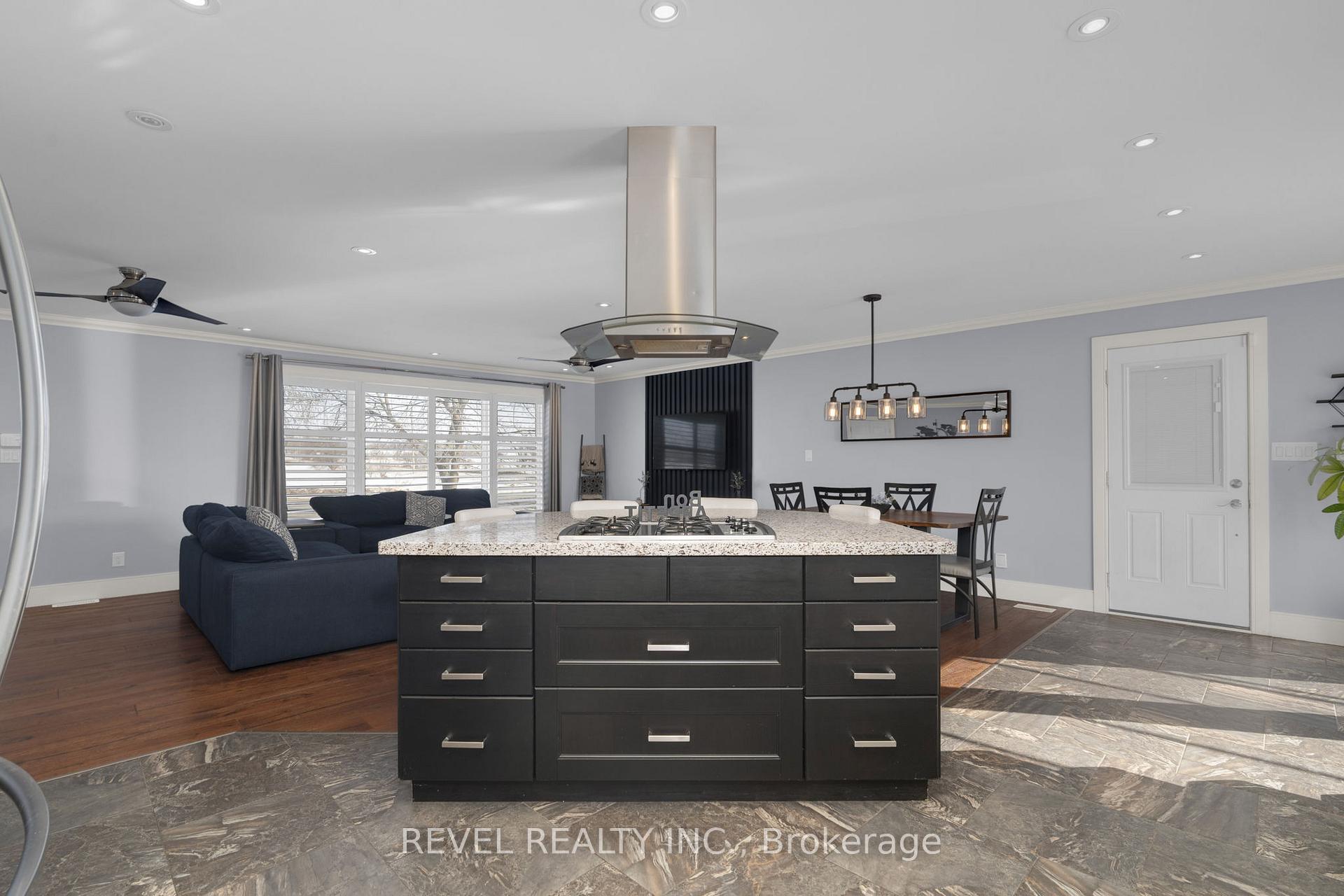 Photo 9 of 6537 9 County Road, Clearview, Rural Clearview — HOMEH