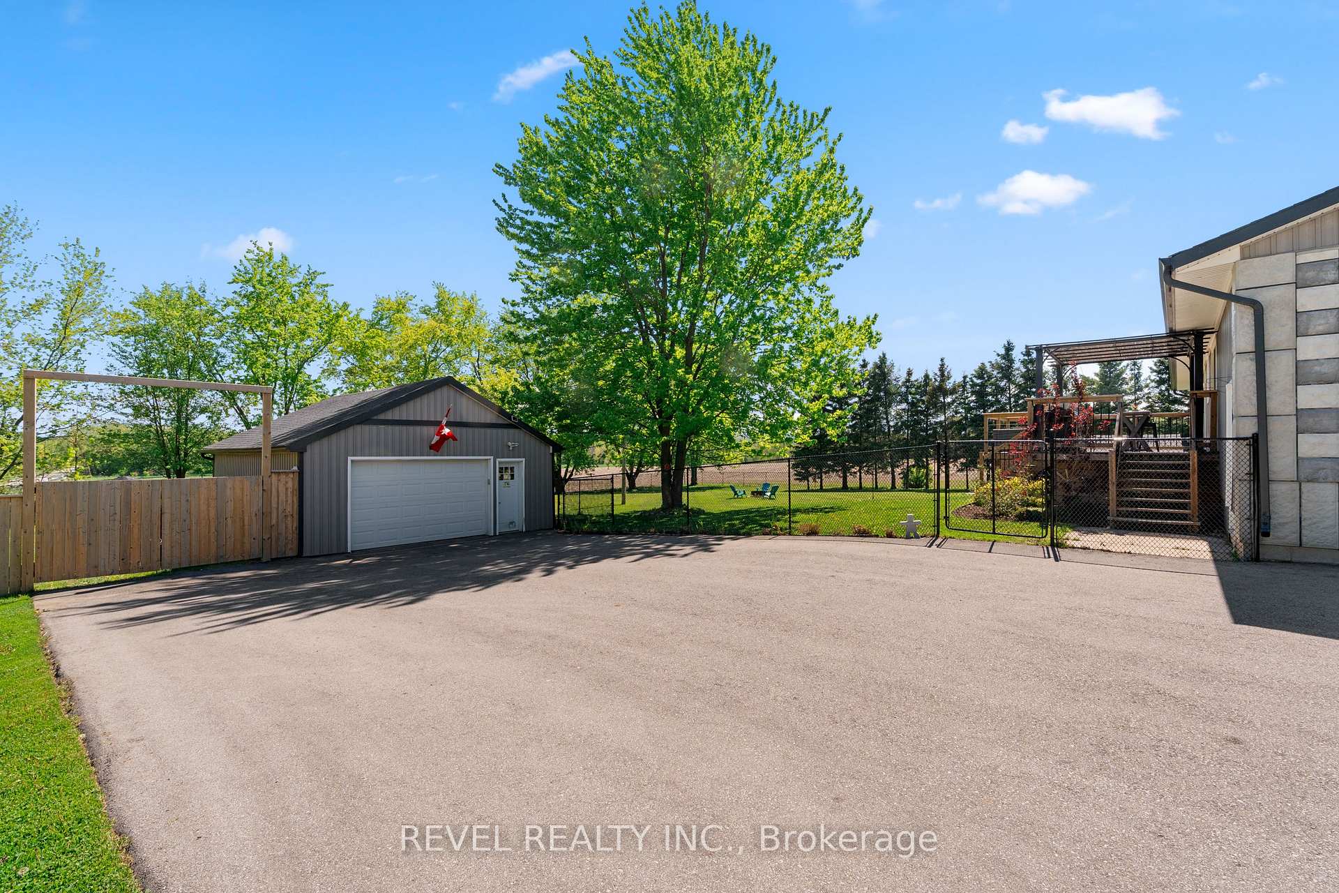 Photo 26 of 6537 9 County Road, Clearview, Rural Clearview — HOMEH