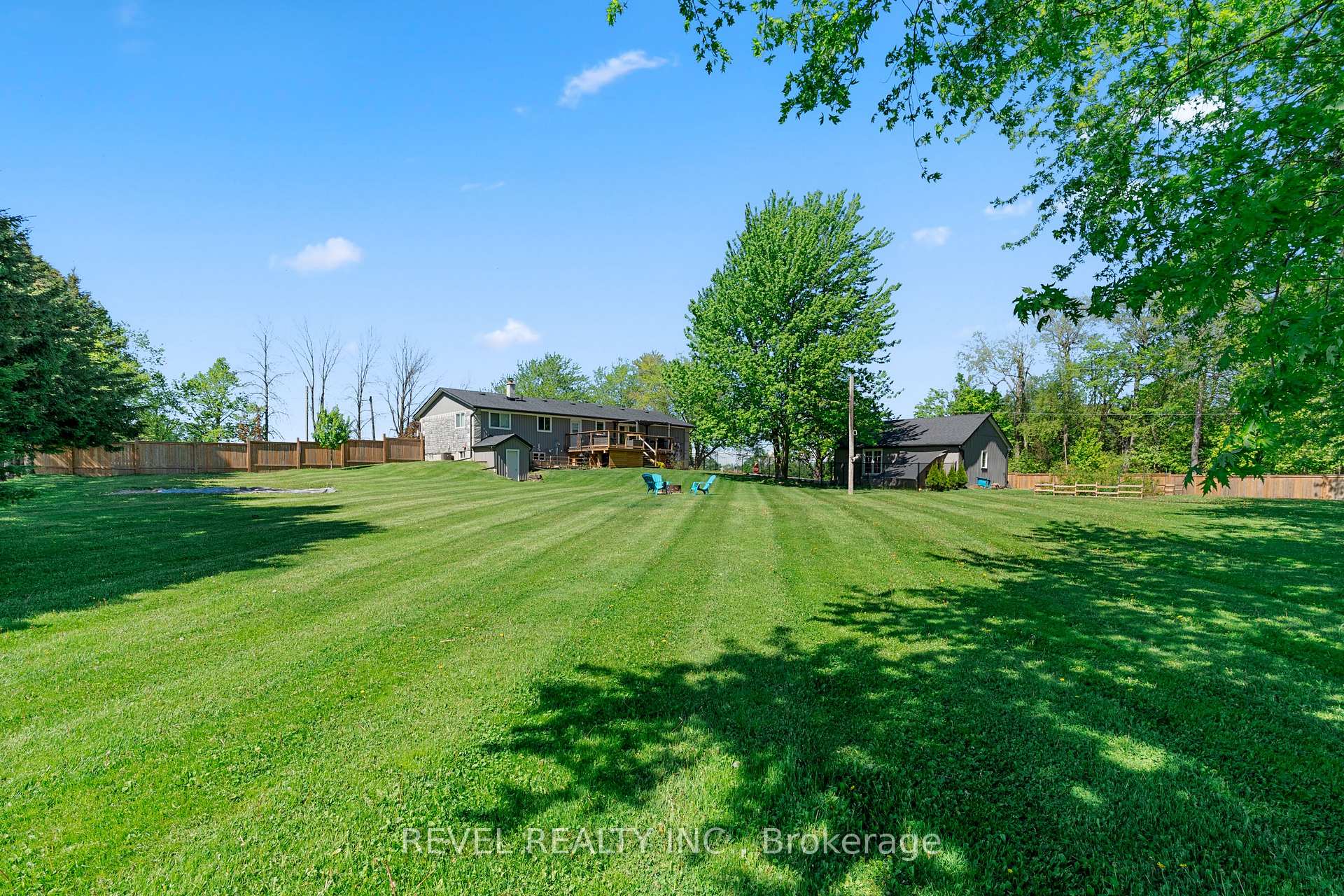 Photo 32 of 6537 9 County Road, Clearview, Rural Clearview — HOMEH