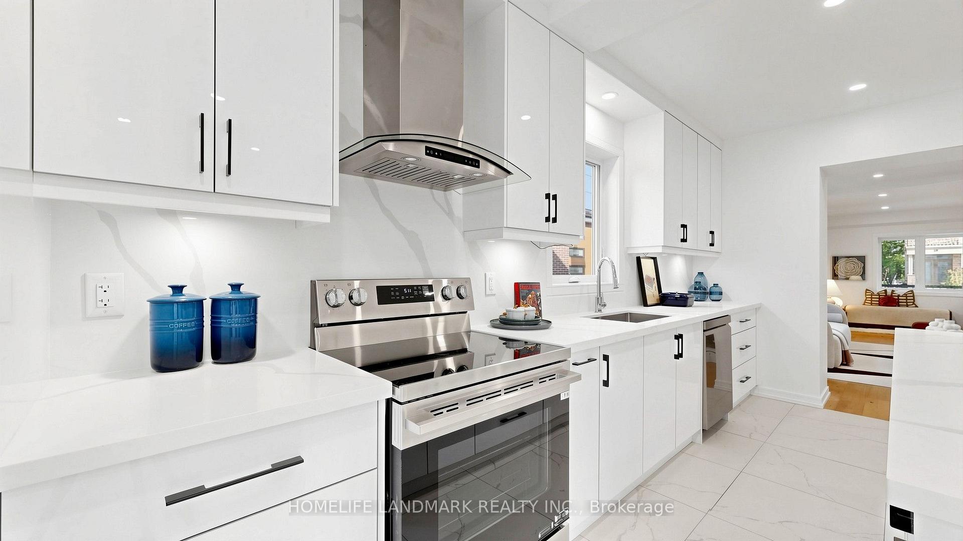 Photo 40 of 88 Waniska Avenue, Etobicoke, Stonegate-Queensway — HOMEH