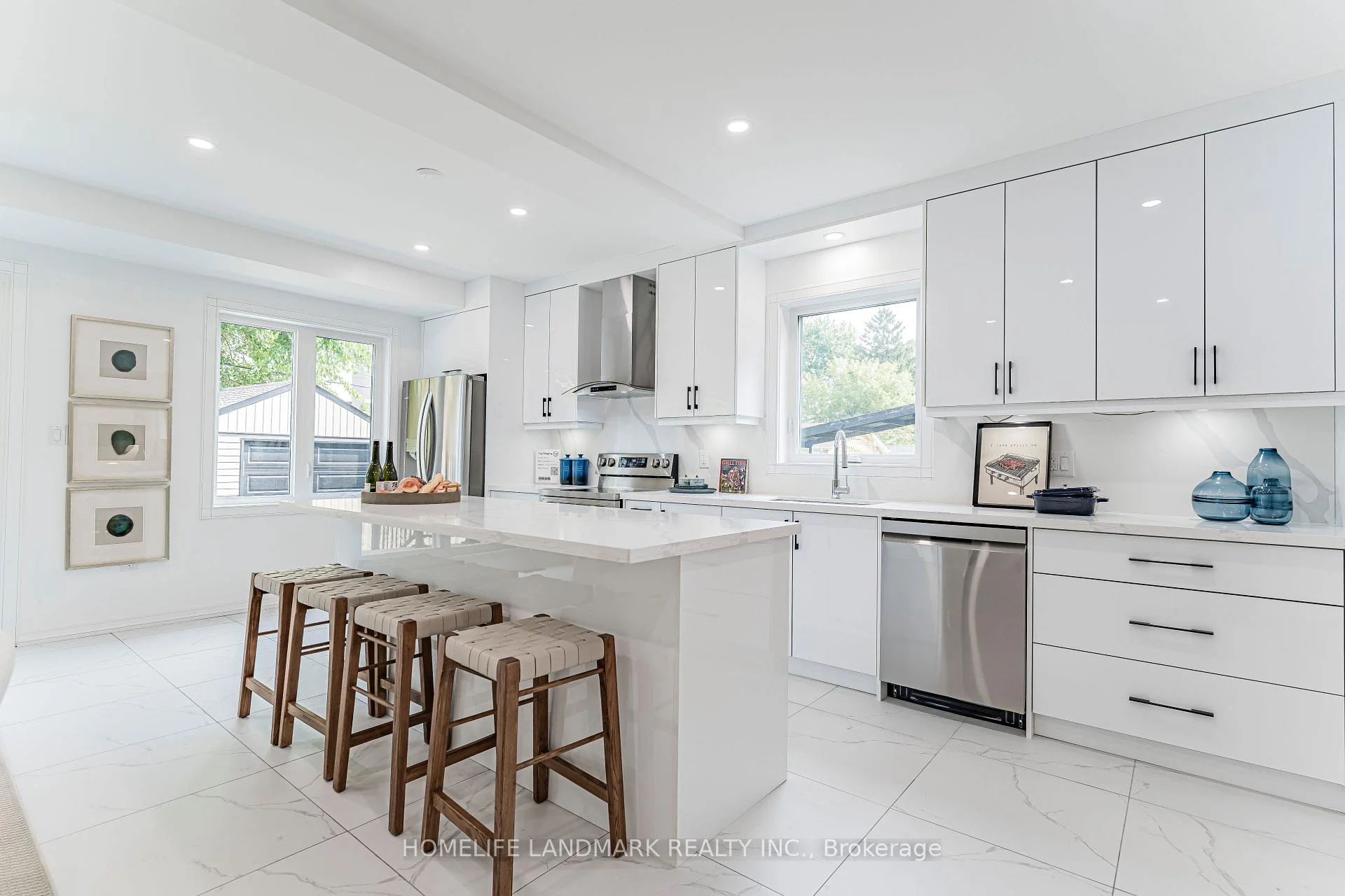 Photo 17 of 88 Waniska Avenue, Etobicoke, Stonegate-Queensway — HOMEH