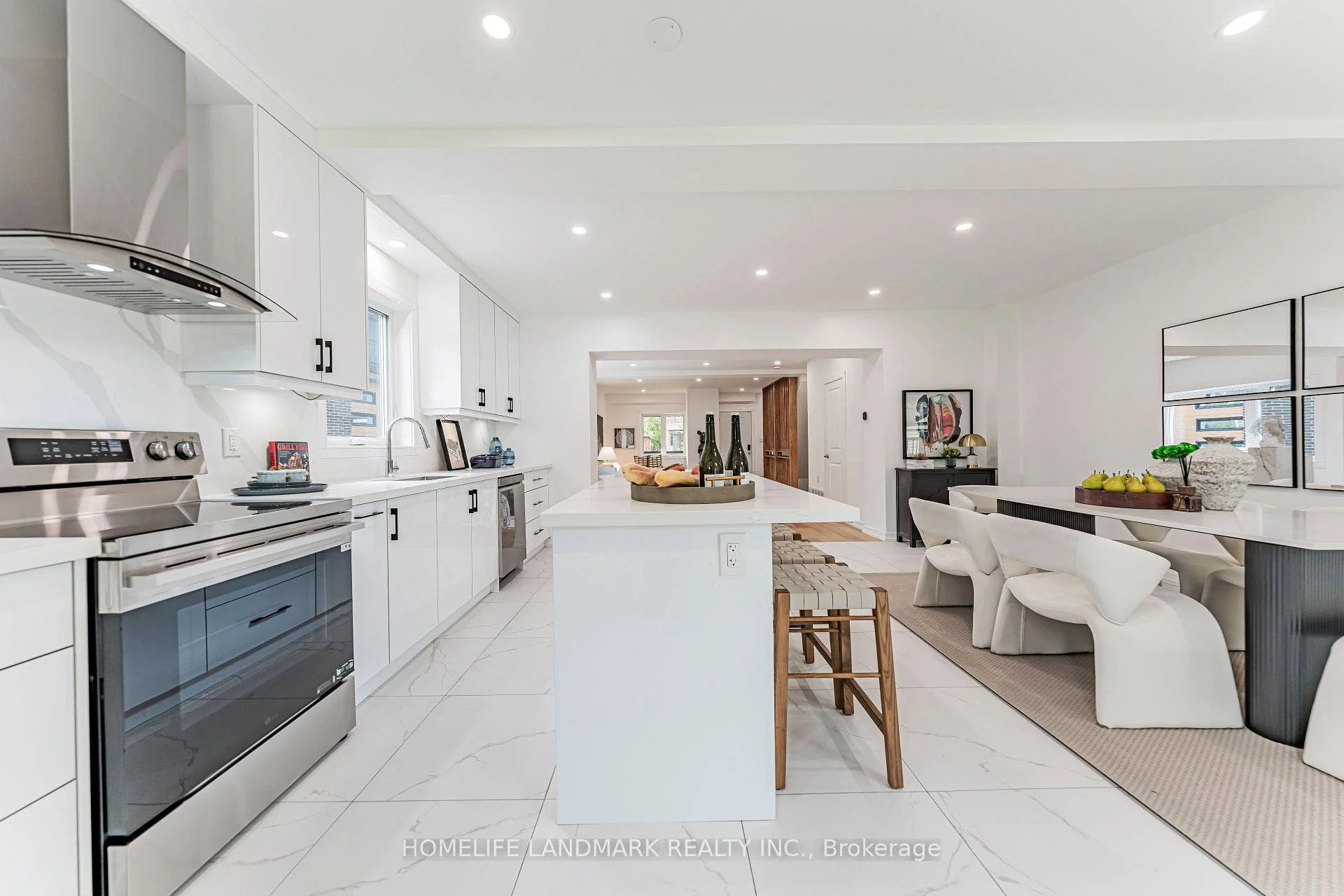 Photo 21 of 88 Waniska Avenue, Etobicoke, Stonegate-Queensway — HOMEH