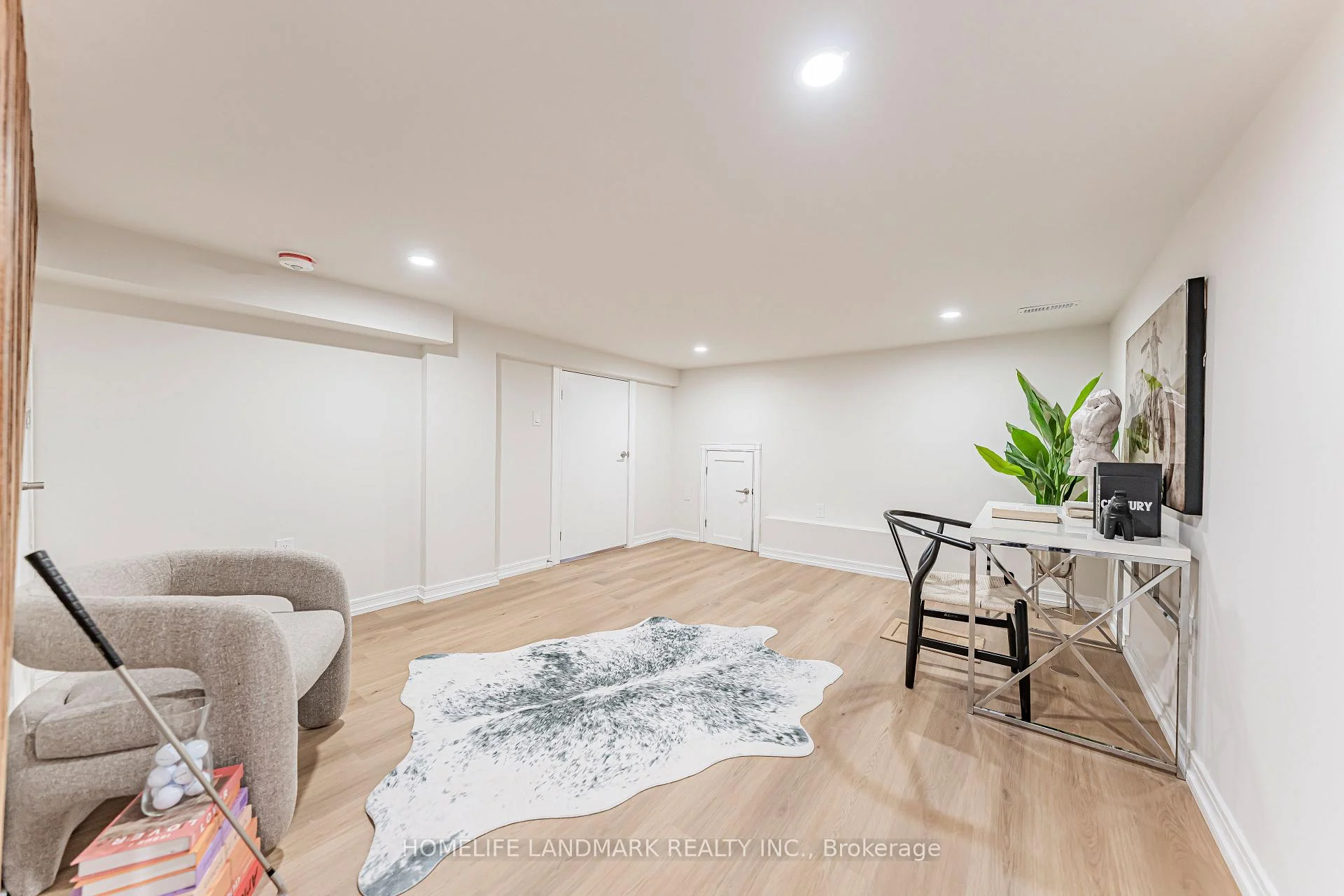 Photo 33 of 88 Waniska Avenue, Etobicoke, Stonegate-Queensway — HOMEH