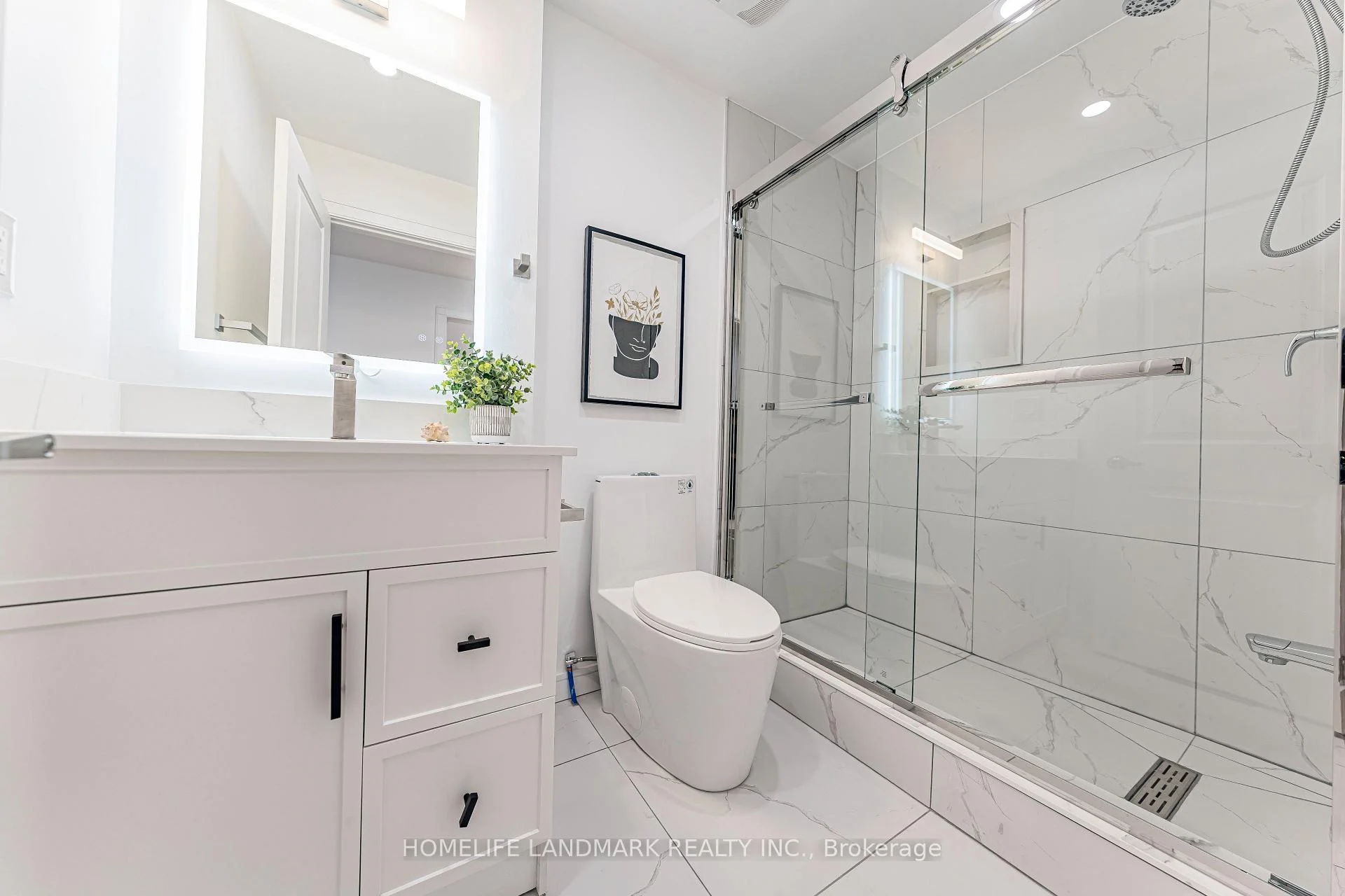Photo 43 of 88 Waniska Avenue, Etobicoke, Stonegate-Queensway — HOMEH