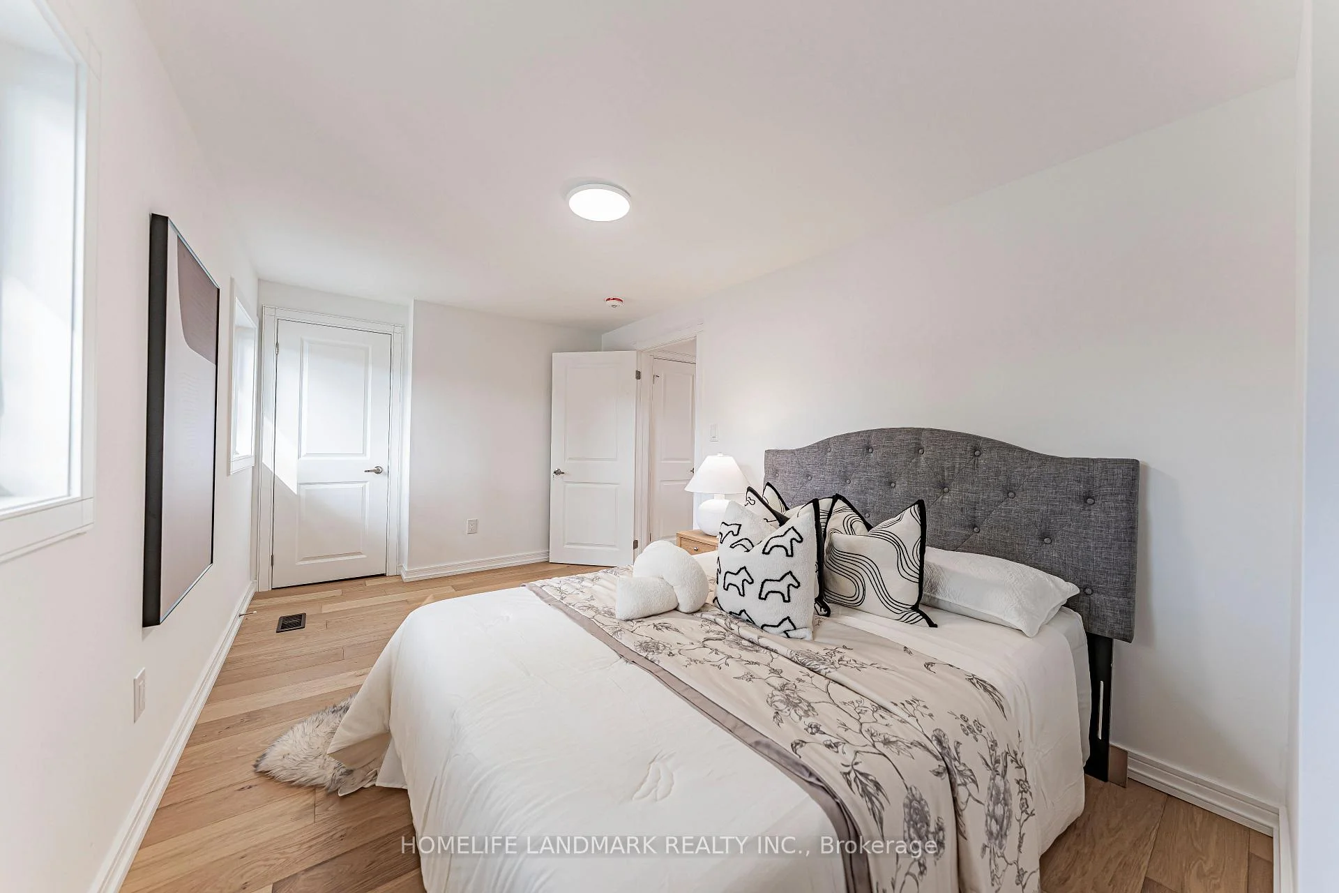 Photo 51 of 88 Waniska Avenue, Etobicoke, Stonegate-Queensway — HOMEH