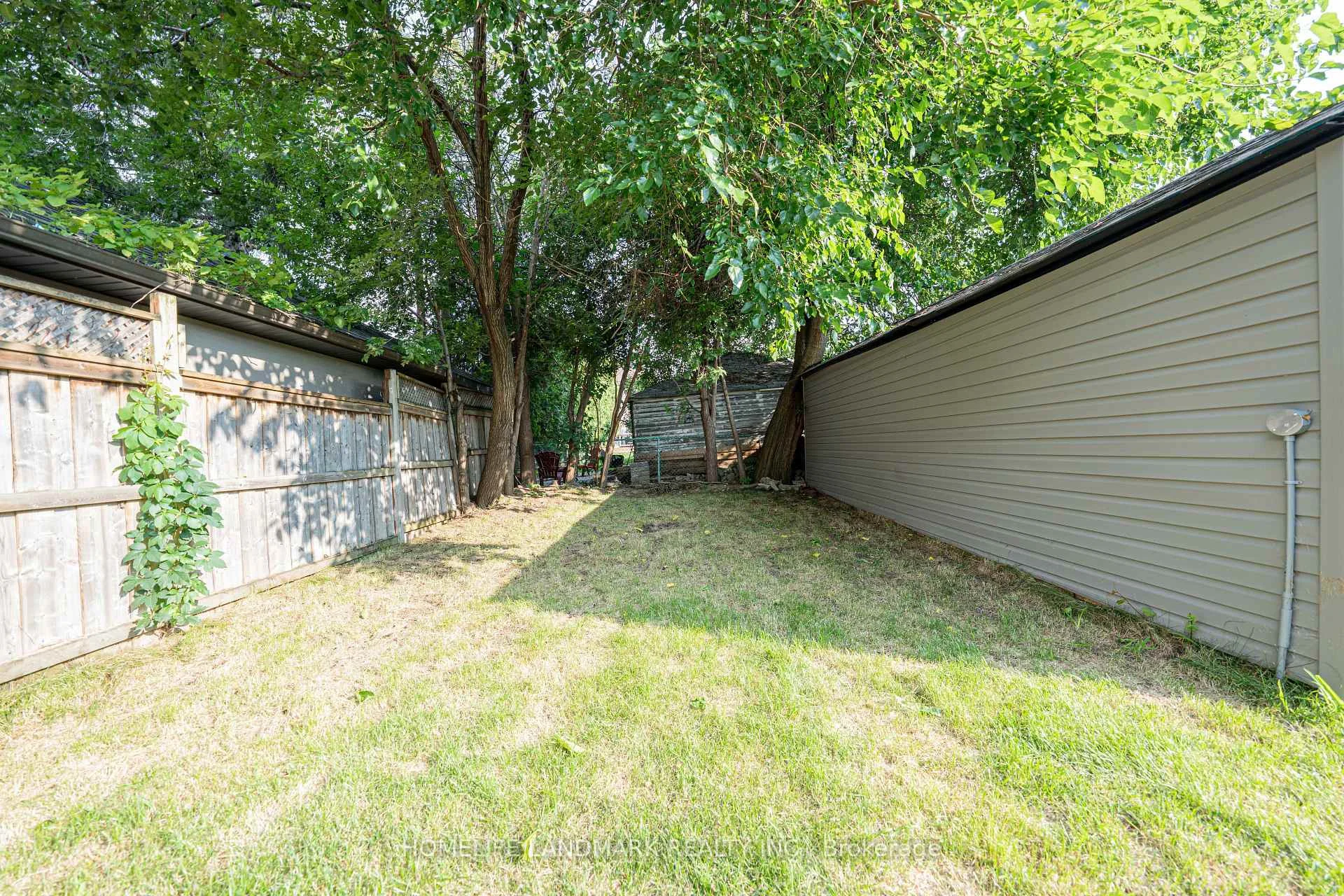 Photo 77 of 88 Waniska Avenue, Etobicoke, Stonegate-Queensway — HOMEH