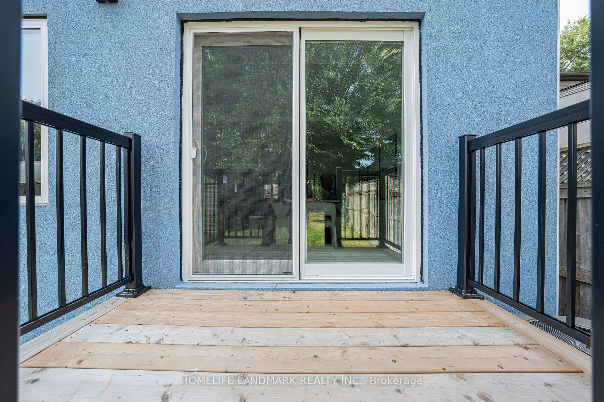 Photo 81 of 88 Waniska Avenue, Etobicoke, Stonegate-Queensway — HOMEH