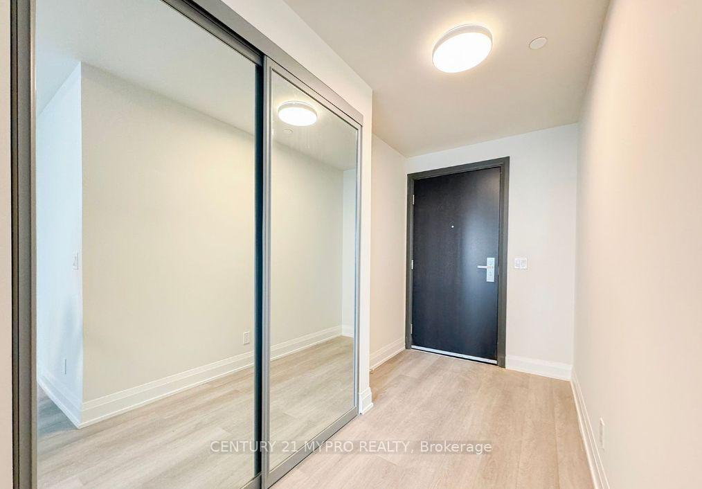 Photo 3 of Unit 2501, 18 Water Walk Drive, Markham, Unionville — HOMEH