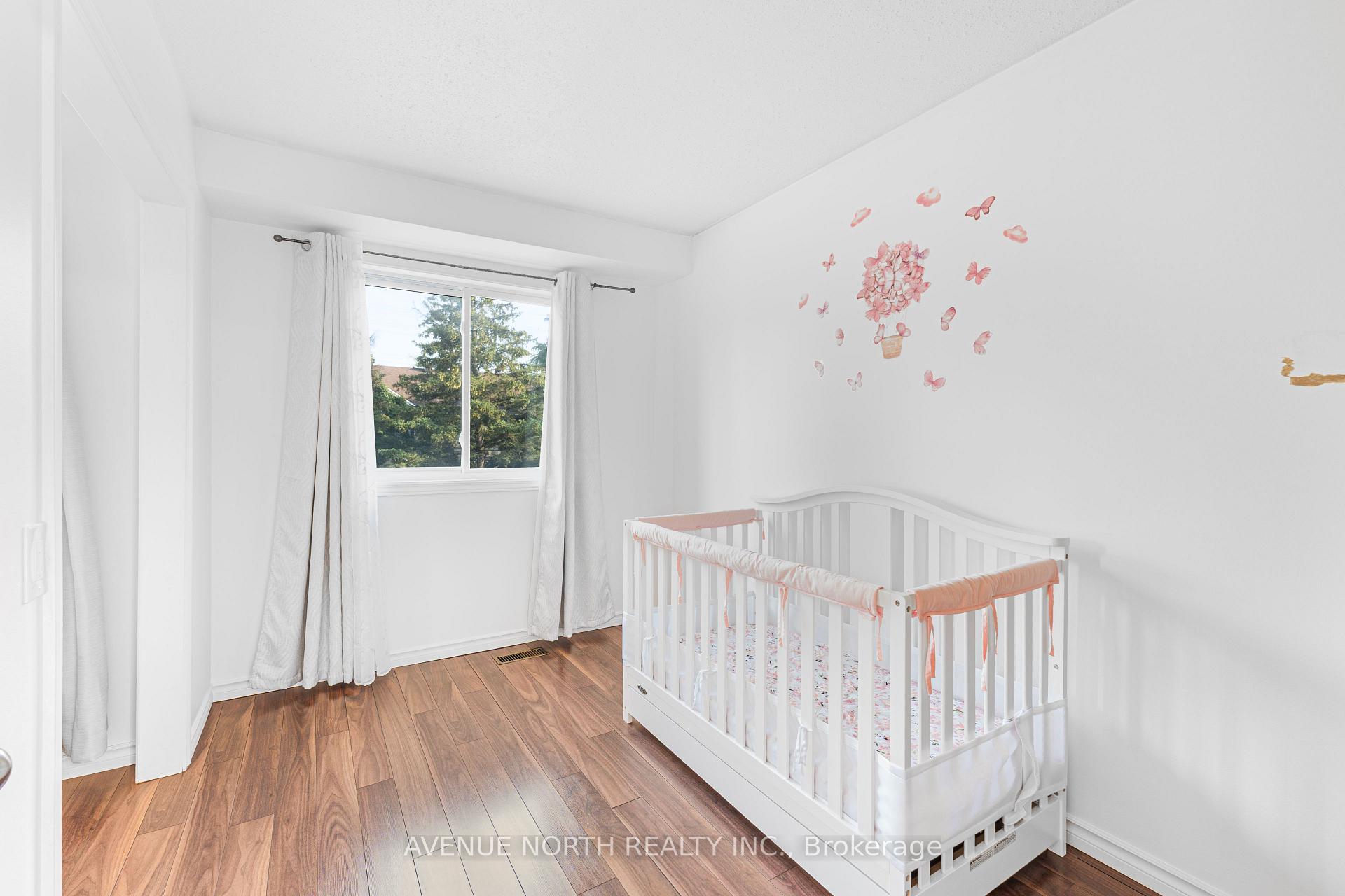Photo 16 of 104 Bannerhill Private, Ottawa, Heron Gate/Industrial Park — HOMEH