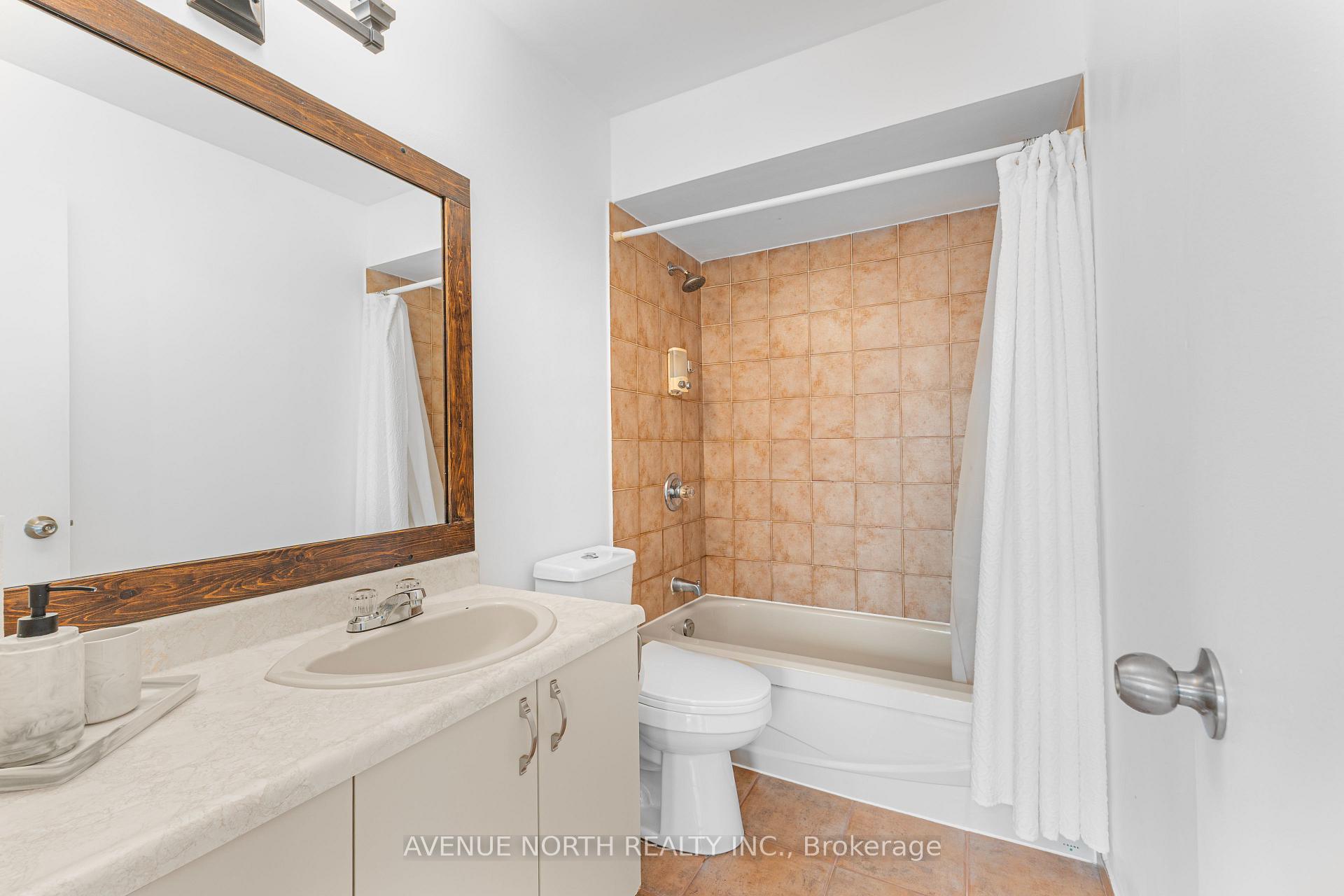 Photo 17 of 104 Bannerhill Private, Ottawa, Heron Gate/Industrial Park — HOMEH