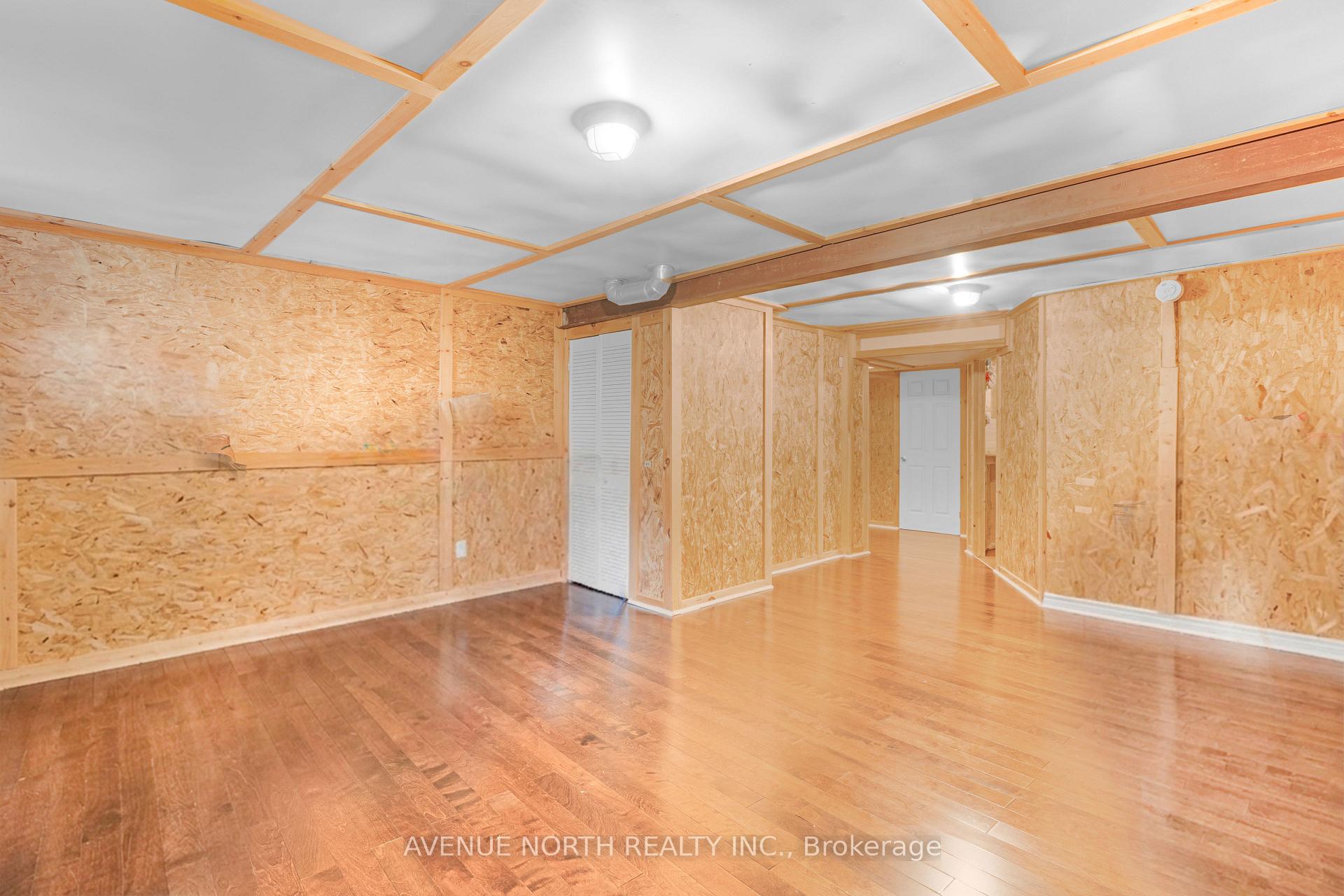 Photo 19 of 104 Bannerhill Private, Ottawa, Heron Gate/Industrial Park — HOMEH