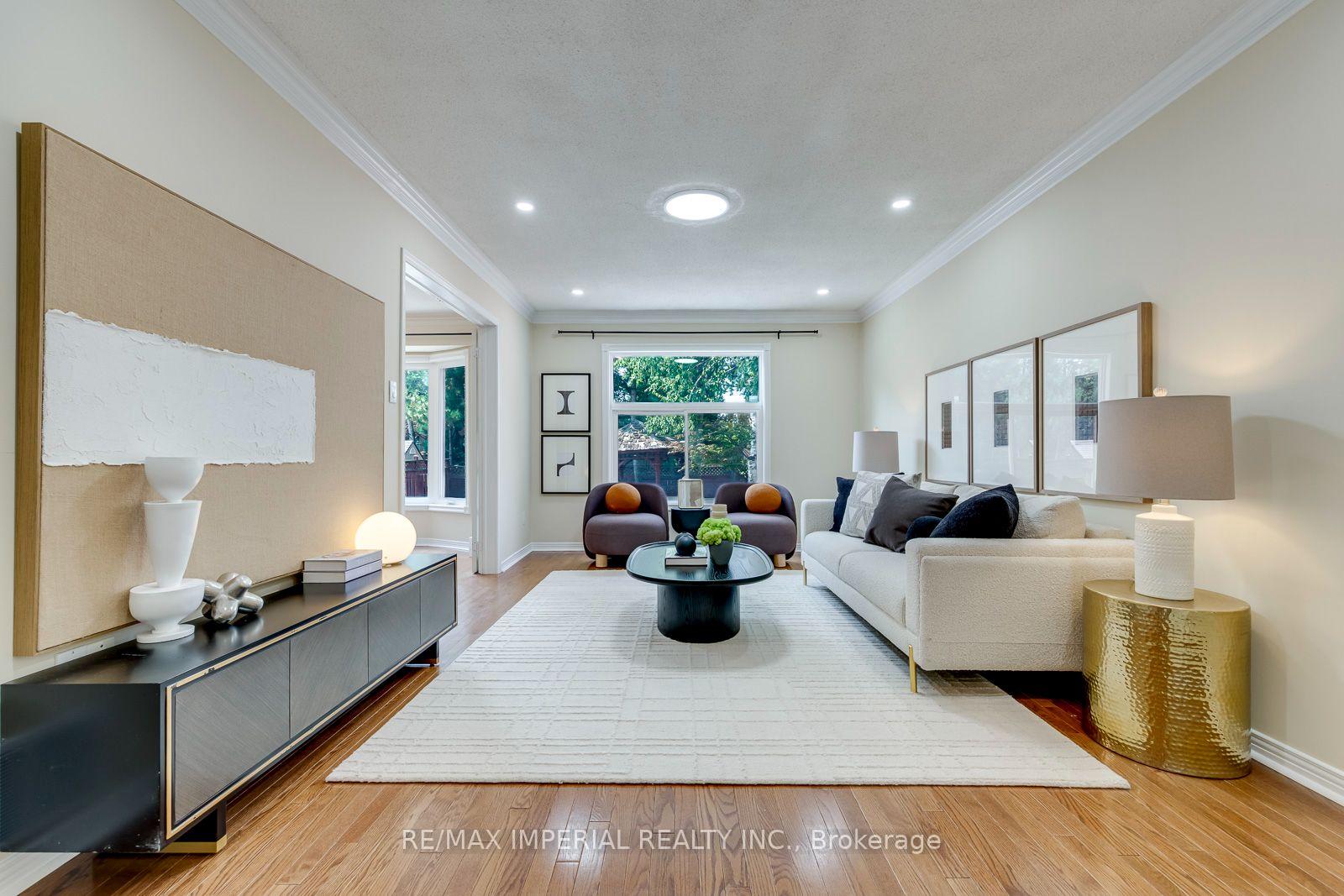 Photo 6 of 4303 Mayflower Drive, Mississauga, Hurontario — HOMEH