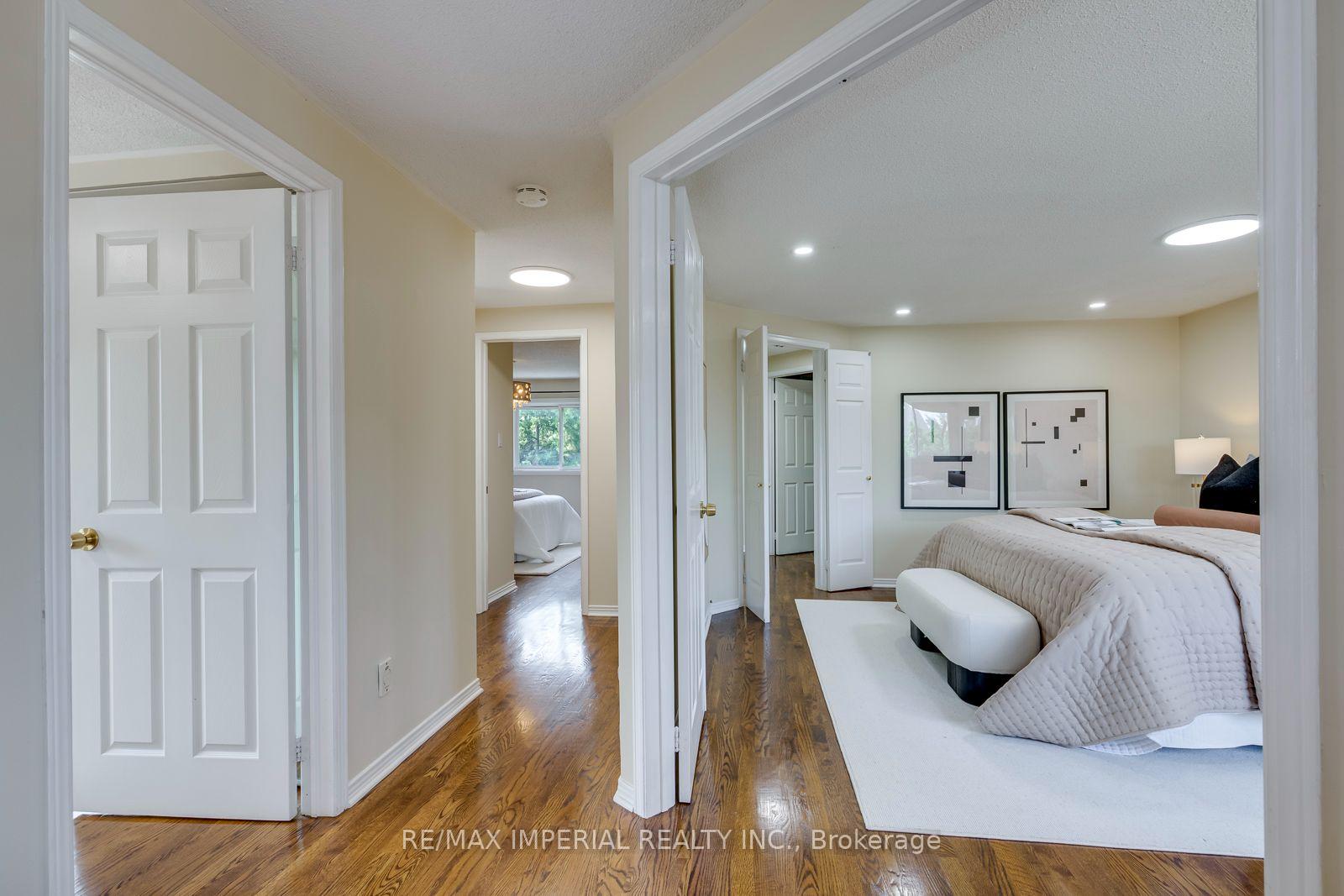 Photo 27 of 4303 Mayflower Drive, Mississauga, Hurontario — HOMEH