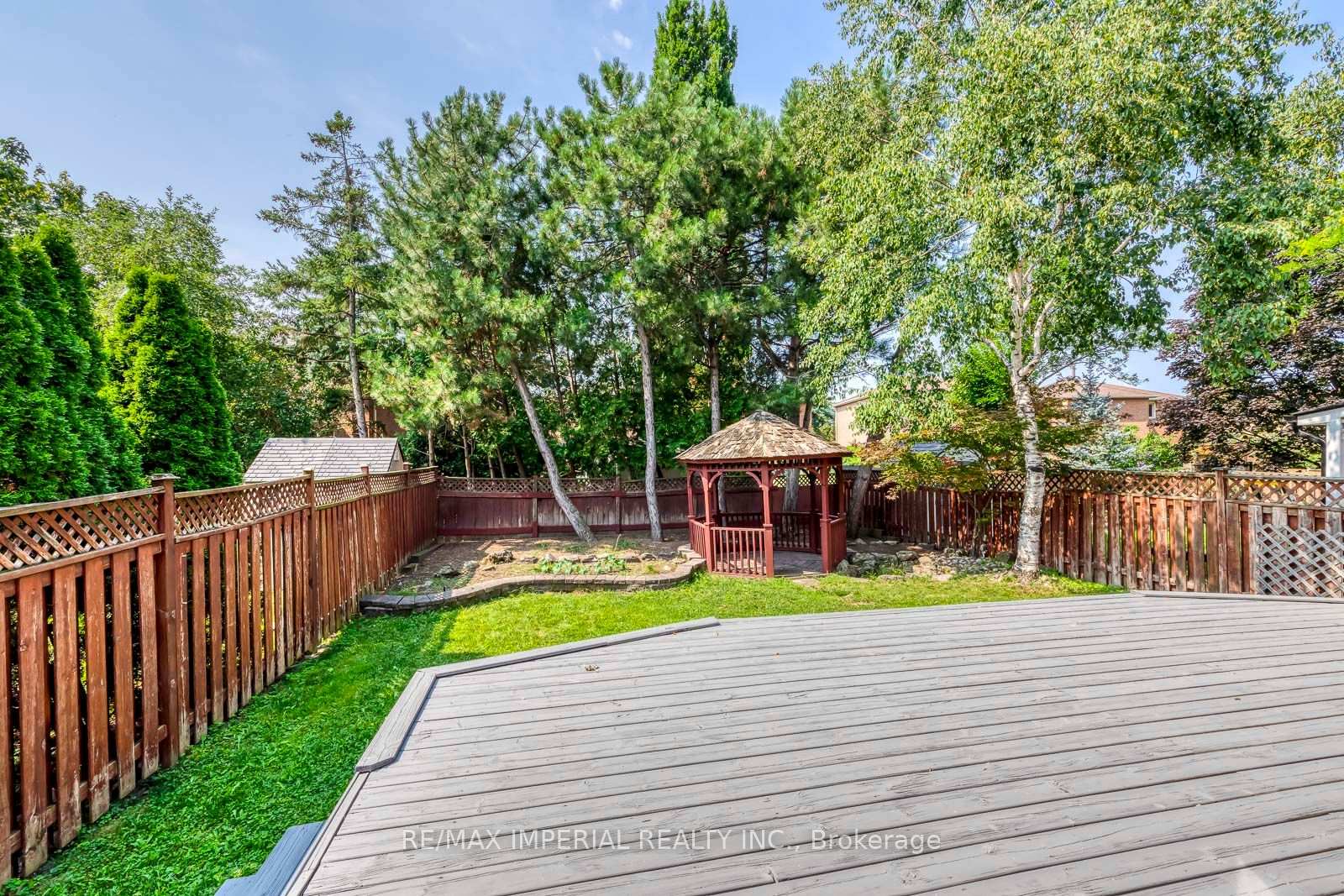 Photo 48 of 4303 Mayflower Drive, Mississauga, Hurontario — HOMEH