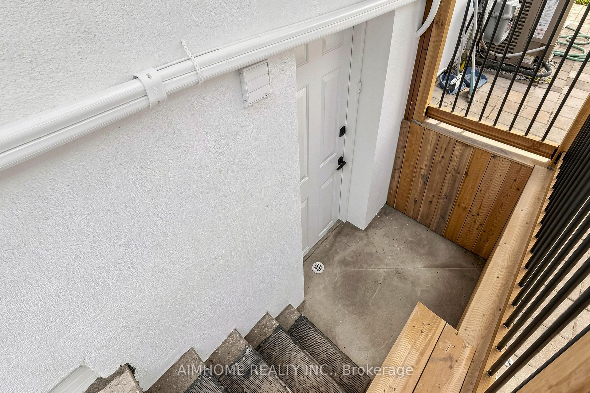 Photo 38 of 95 Steeles Avenue E, North York, Newtonbrook East — HOMEH