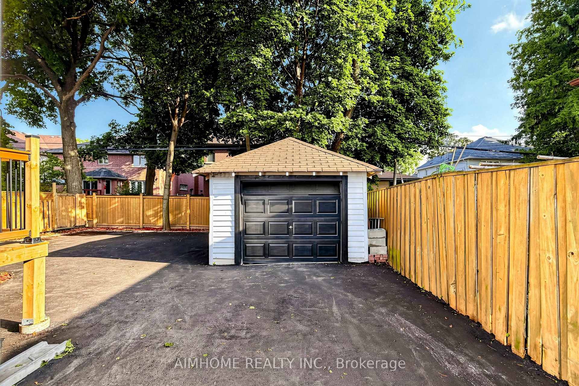 Photo 46 of 95 Steeles Avenue E, North York, Newtonbrook East — HOMEH