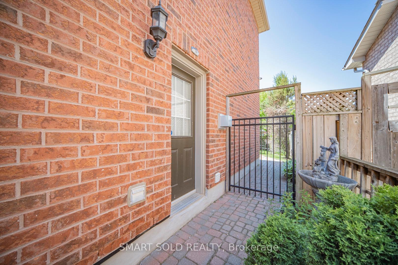 Photo 42 of 8 Gordon Weeden Road, Markham, Greensborough — HOMEH