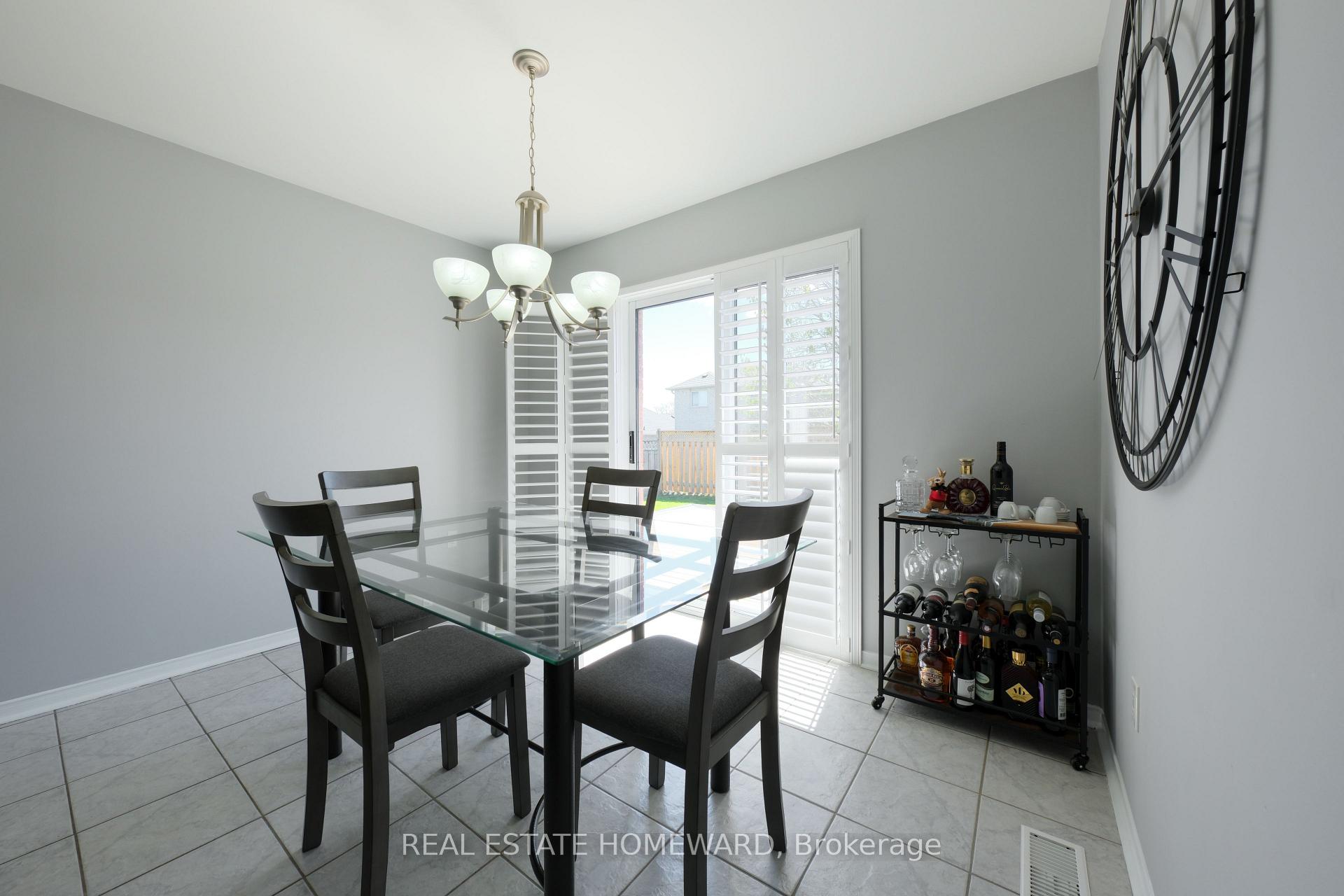 Photo 16 of 1283 Vincent Crescent, Innisfil, Alcona — HOMEH