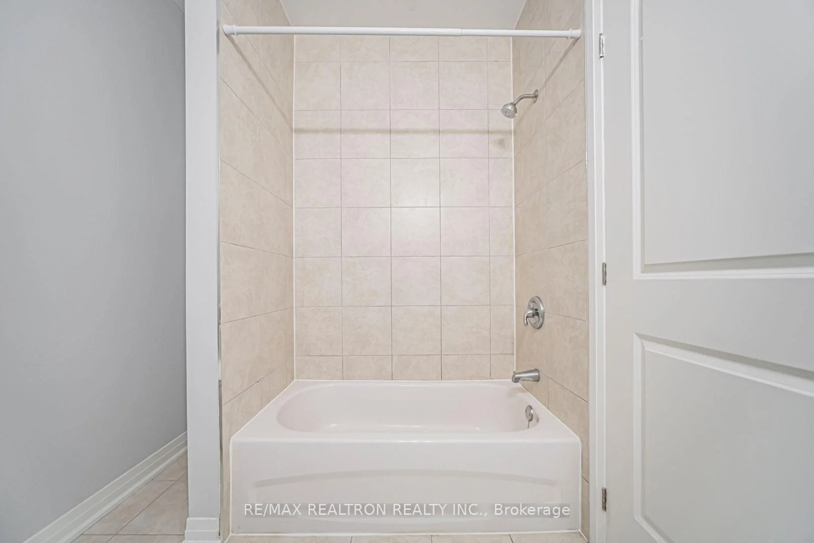 Photo 45 of Unit 09, 260 Eagle Street, Newmarket, Central Newmarket — HOMEH