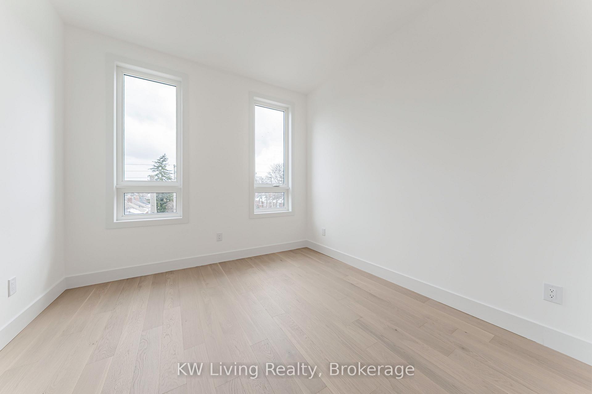 Photo 17 of 712 Eglinton Avenue E, Toronto, Leaside — HOMEH