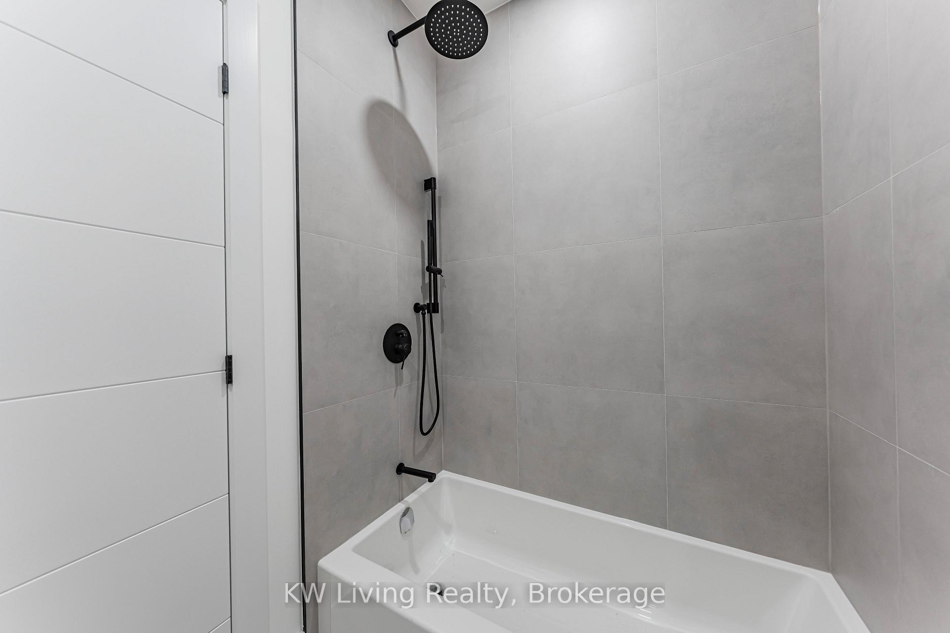 Photo 36 of 712 Eglinton Avenue E, Toronto, Leaside — HOMEH