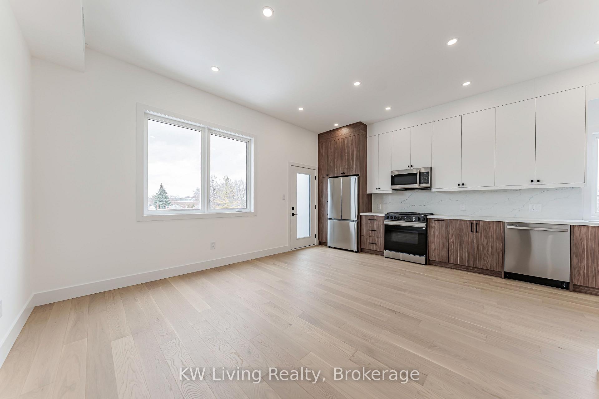 Photo 41 of 712 Eglinton Avenue E, Toronto, Leaside — HOMEH