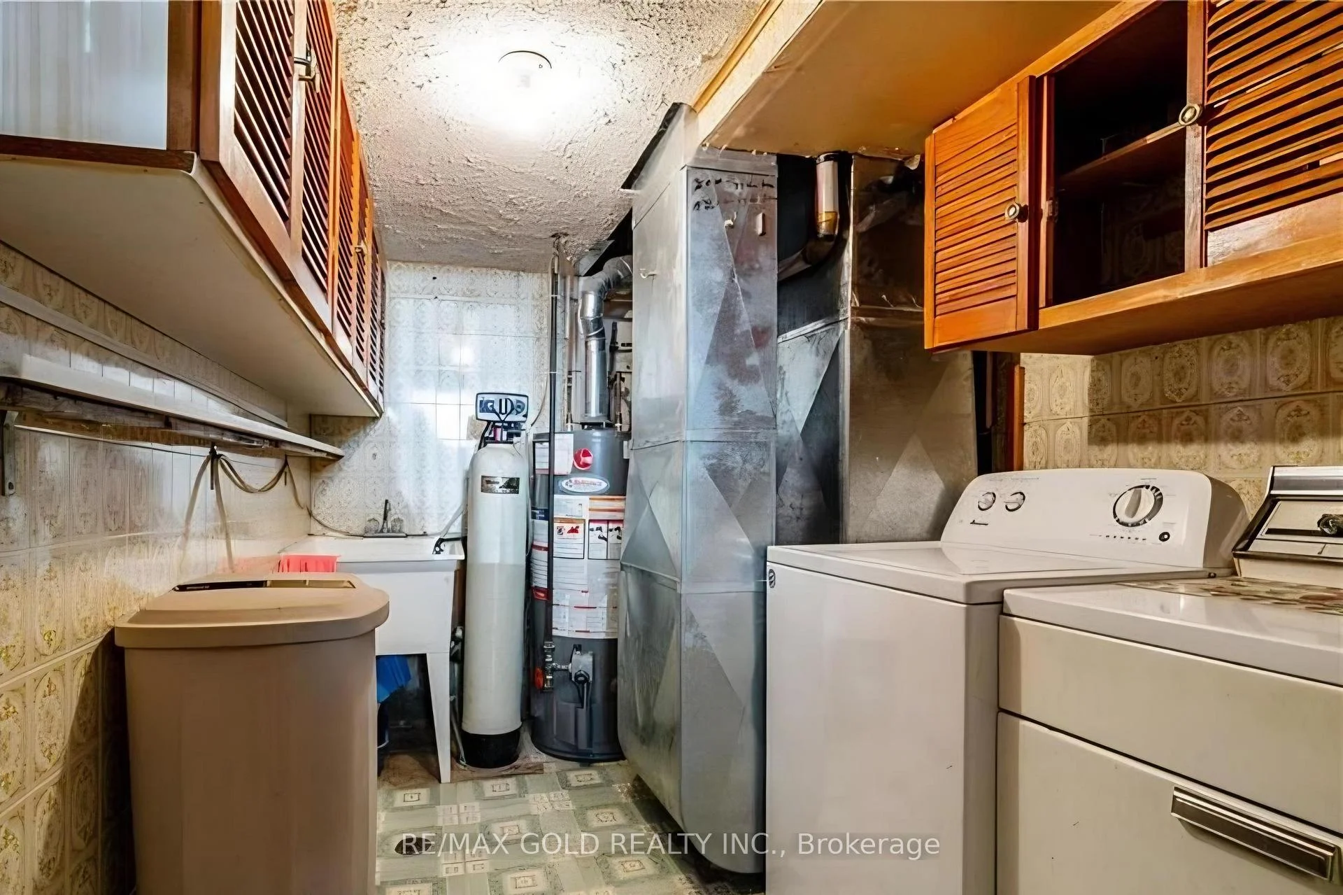 Photo 15 of 54 Bakersfield Drive, Cambridge, Christopher-Champlain — HOMEH