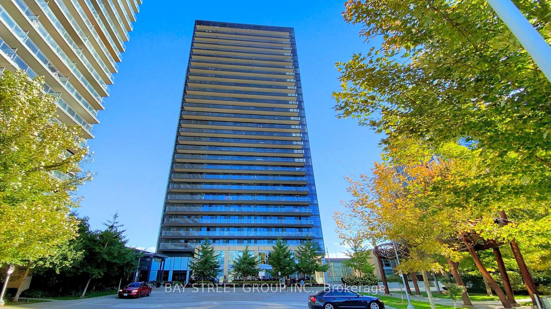 Photo 2 of Unit Ph02, 33 Singer Court, North York, Bayview Village — HOMEH