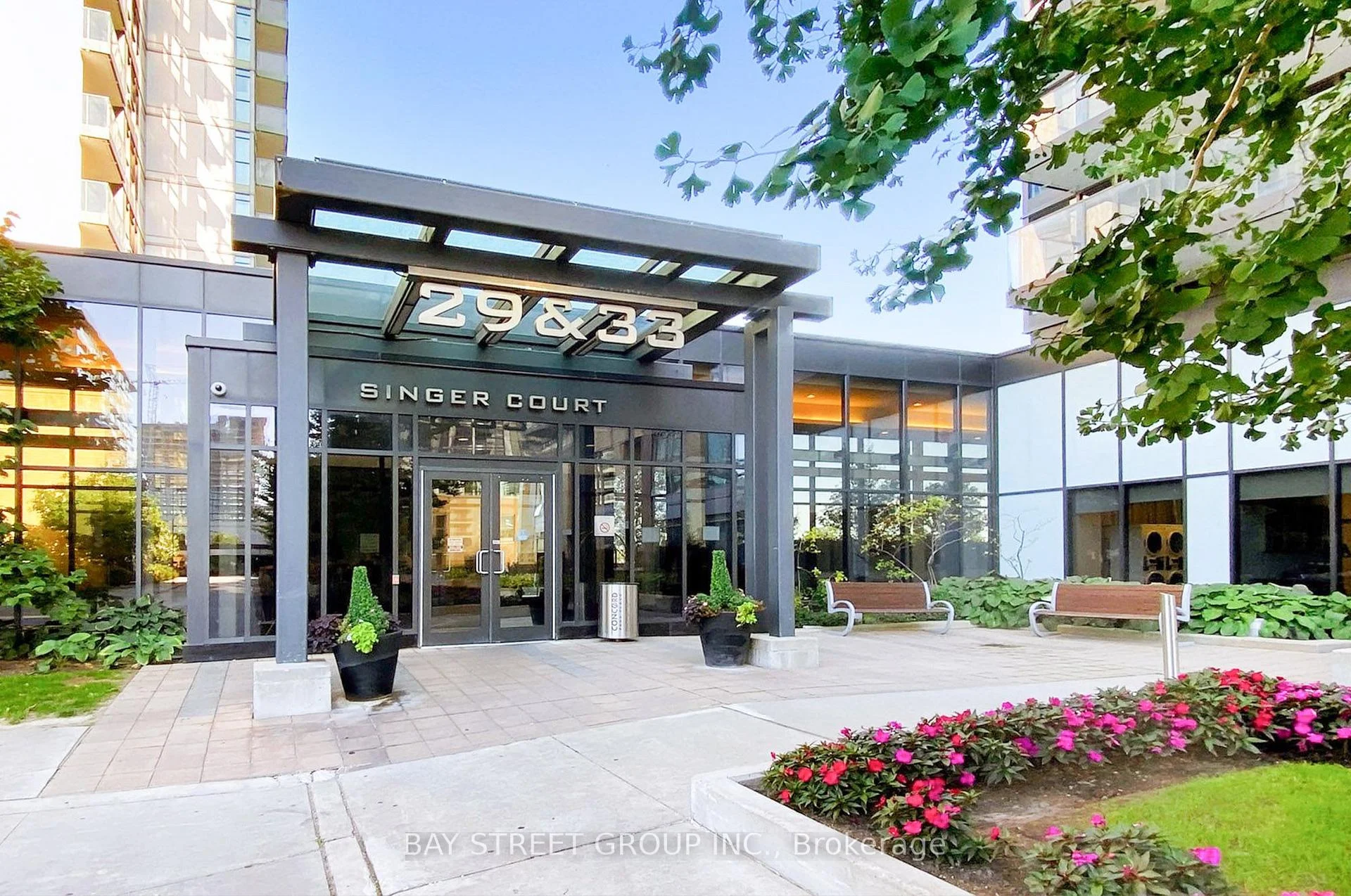 Photo 8 of Unit Ph02, 33 Singer Court, North York, Bayview Village — HOMEH
