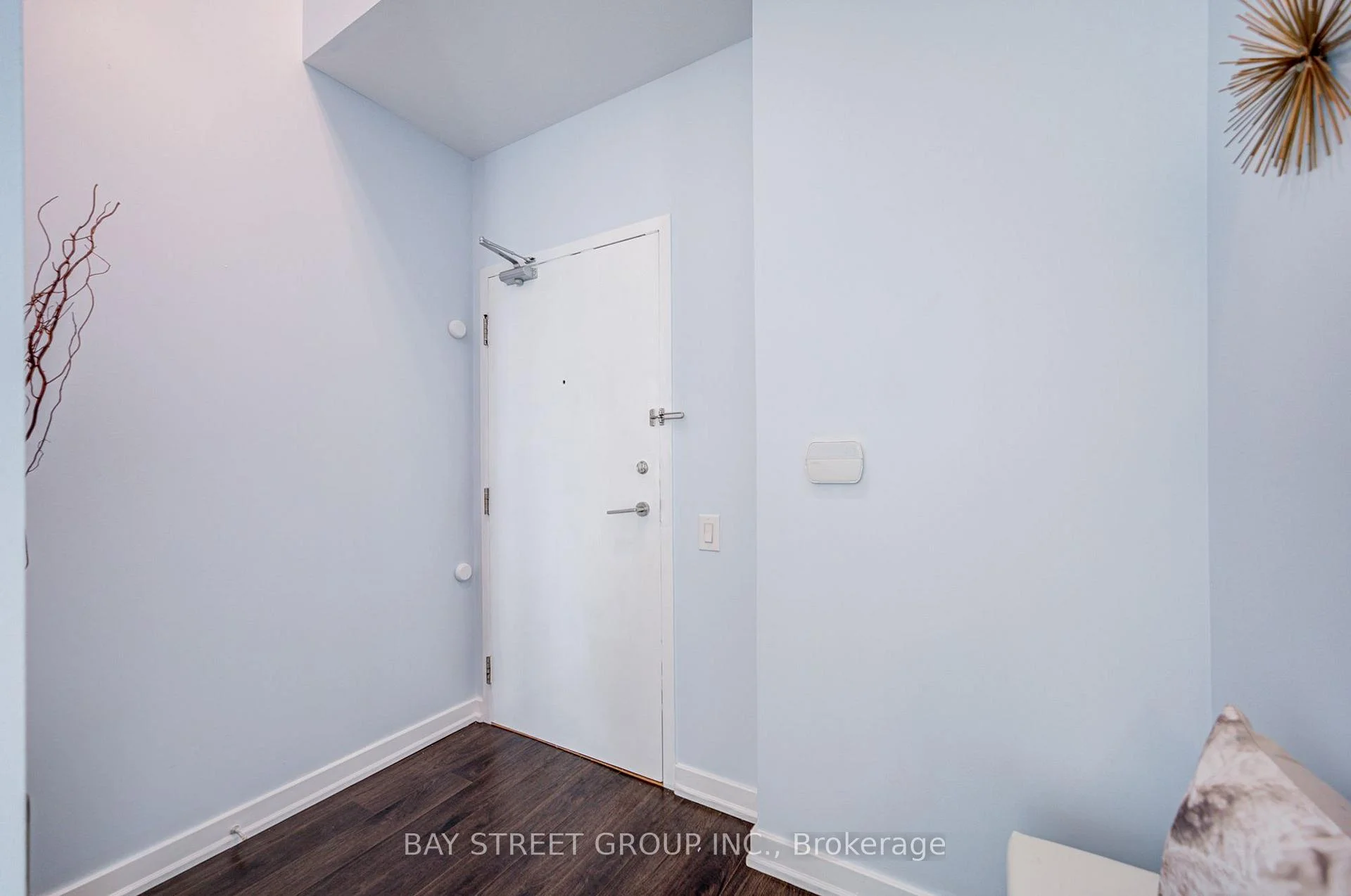 Photo 11 of Unit Ph02, 33 Singer Court, North York, Bayview Village — HOMEH