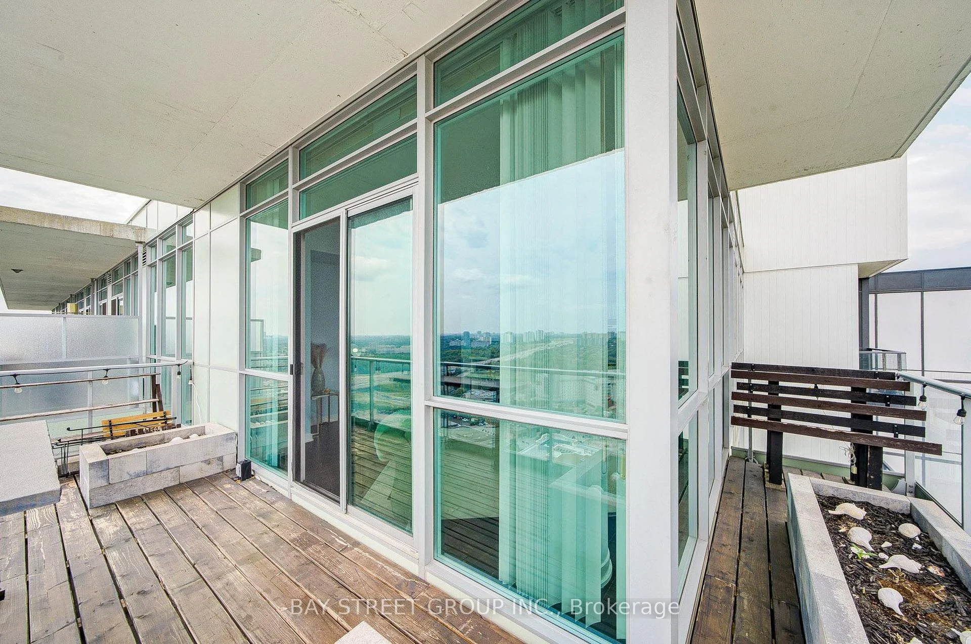 Photo 51 of Unit Ph02, 33 Singer Court, North York, Bayview Village — HOMEH