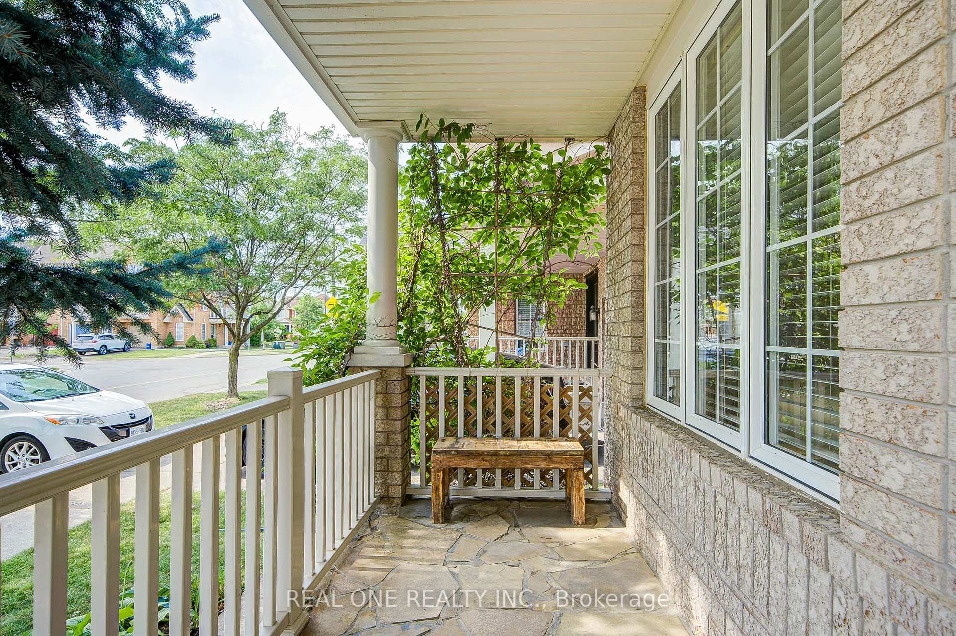 Photo 6 of 739 Philbrook Drive, Milton, Coates — HOMEH