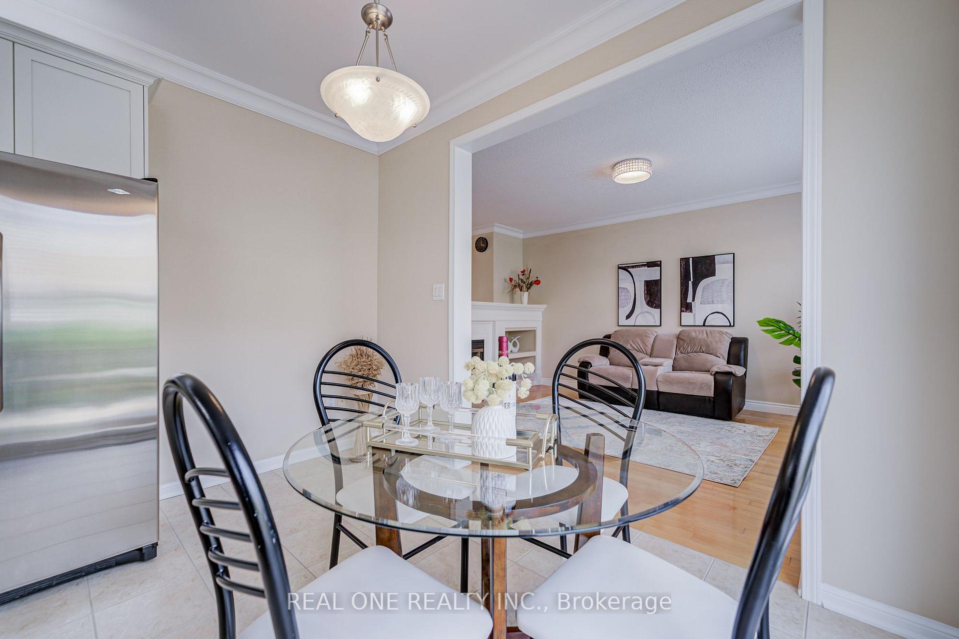 Photo 19 of 739 Philbrook Drive, Milton, Coates — HOMEH