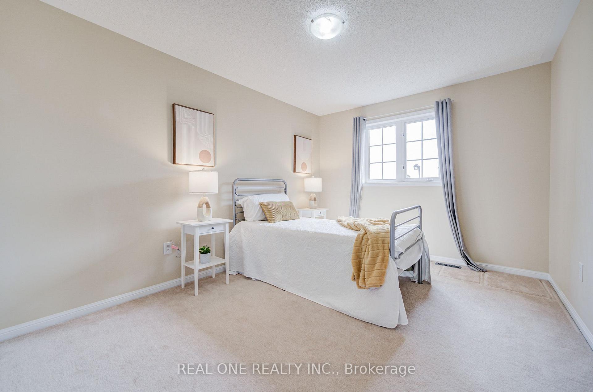 Photo 33 of 739 Philbrook Drive, Milton, Coates — HOMEH