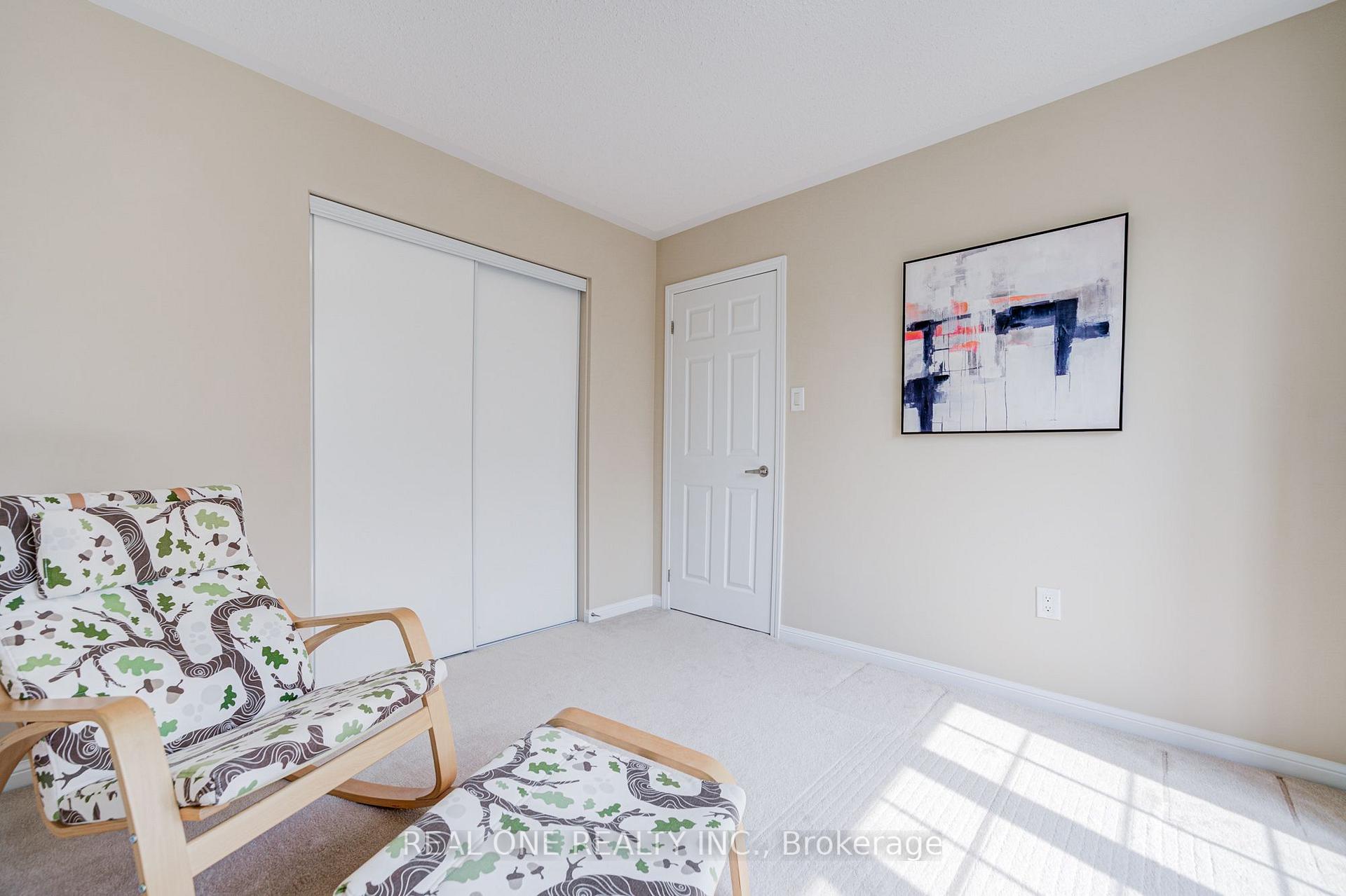 Photo 37 of 739 Philbrook Drive, Milton, Coates — HOMEH