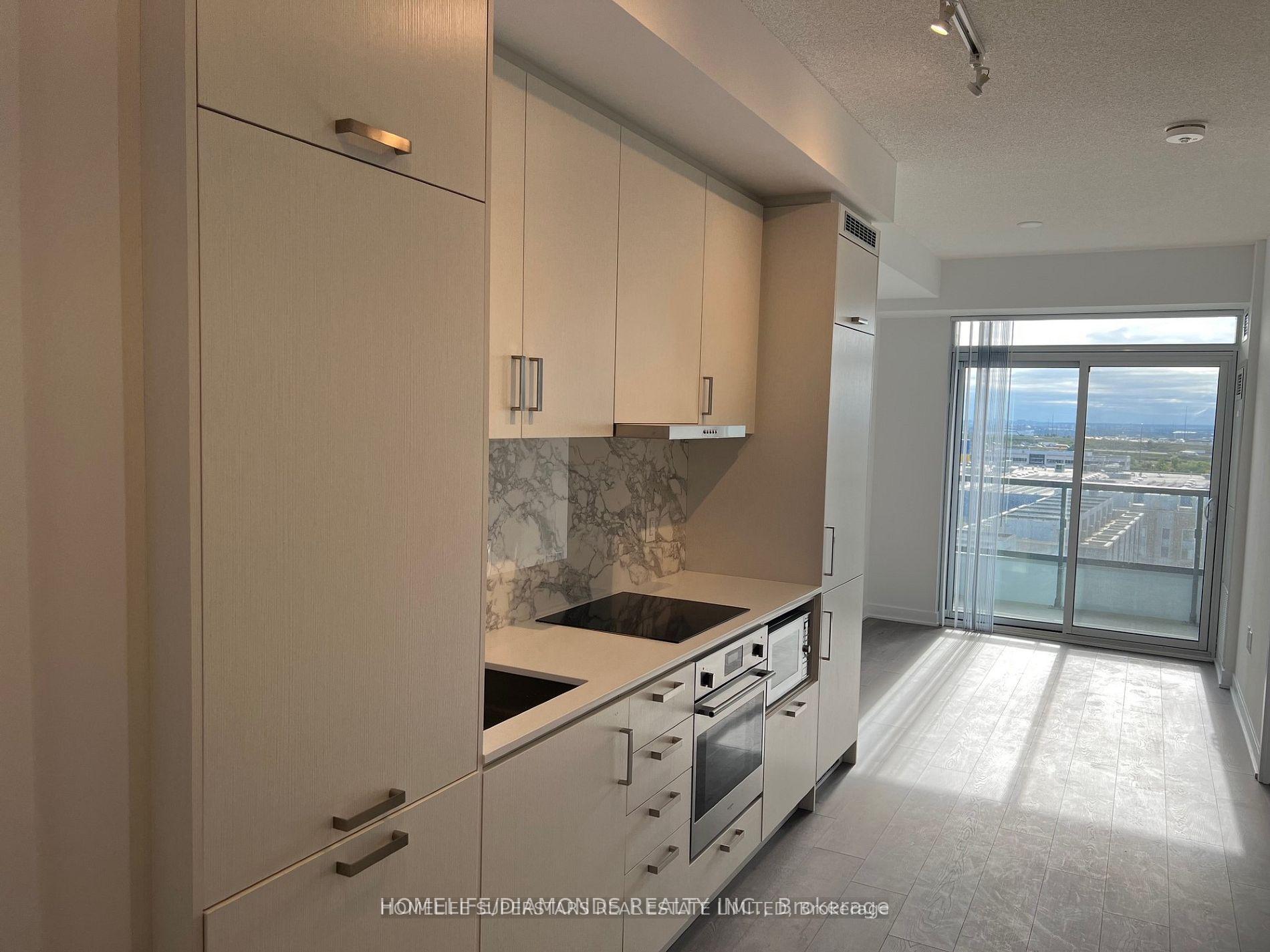 Photo 3 of Unit 722, 60 honeycrisp Crescent E, Vaughan, Vaughan Corporate Centre — HOMEH