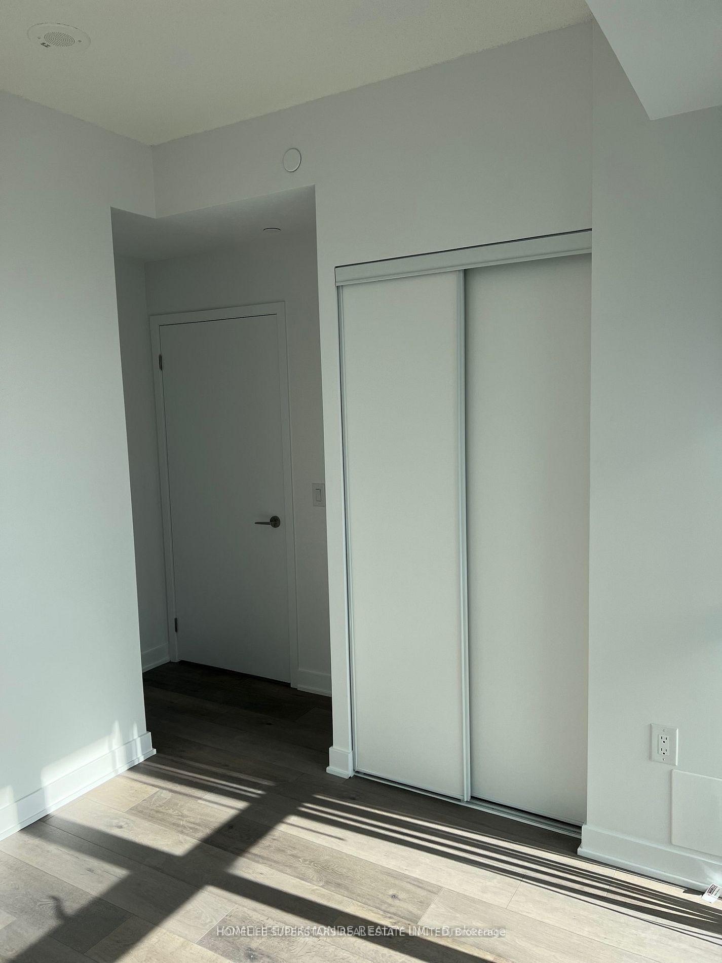 Photo 9 of Unit 722, 60 honeycrisp Crescent E, Vaughan, Vaughan Corporate Centre — HOMEH