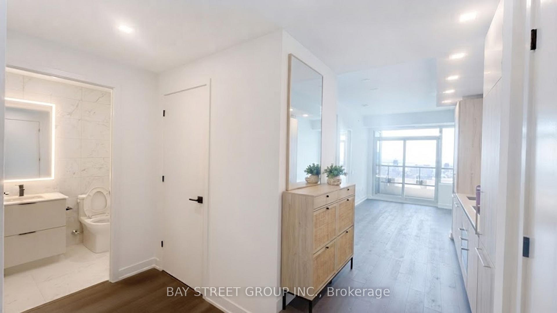 Photo 6 of Unit 5101, 609 Sherbourne Street, Toronto, North St. James Town — HOMEH