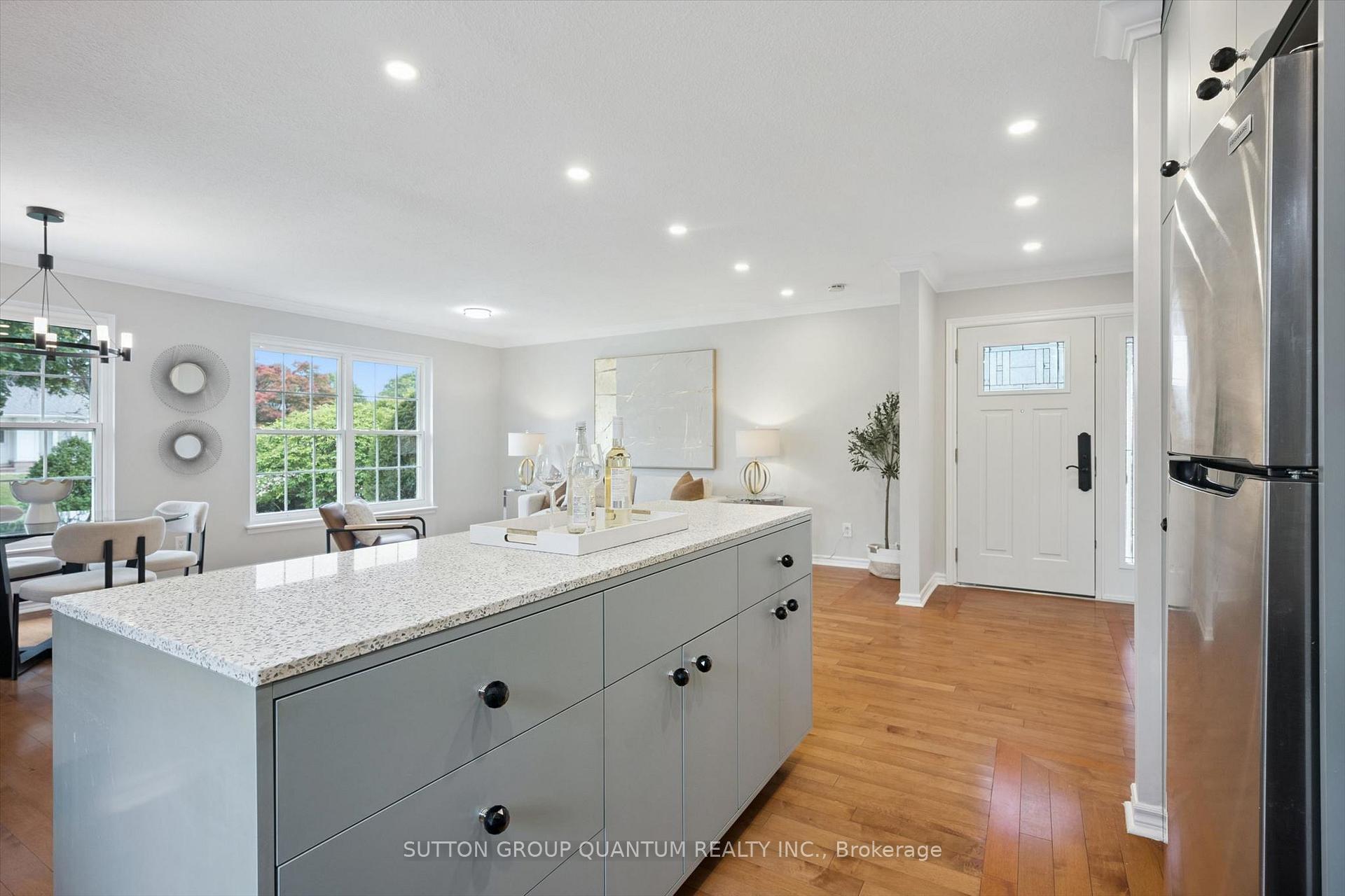 Photo 16 of 1027 Argus Drive, Mississauga, Applewood — HOMEH