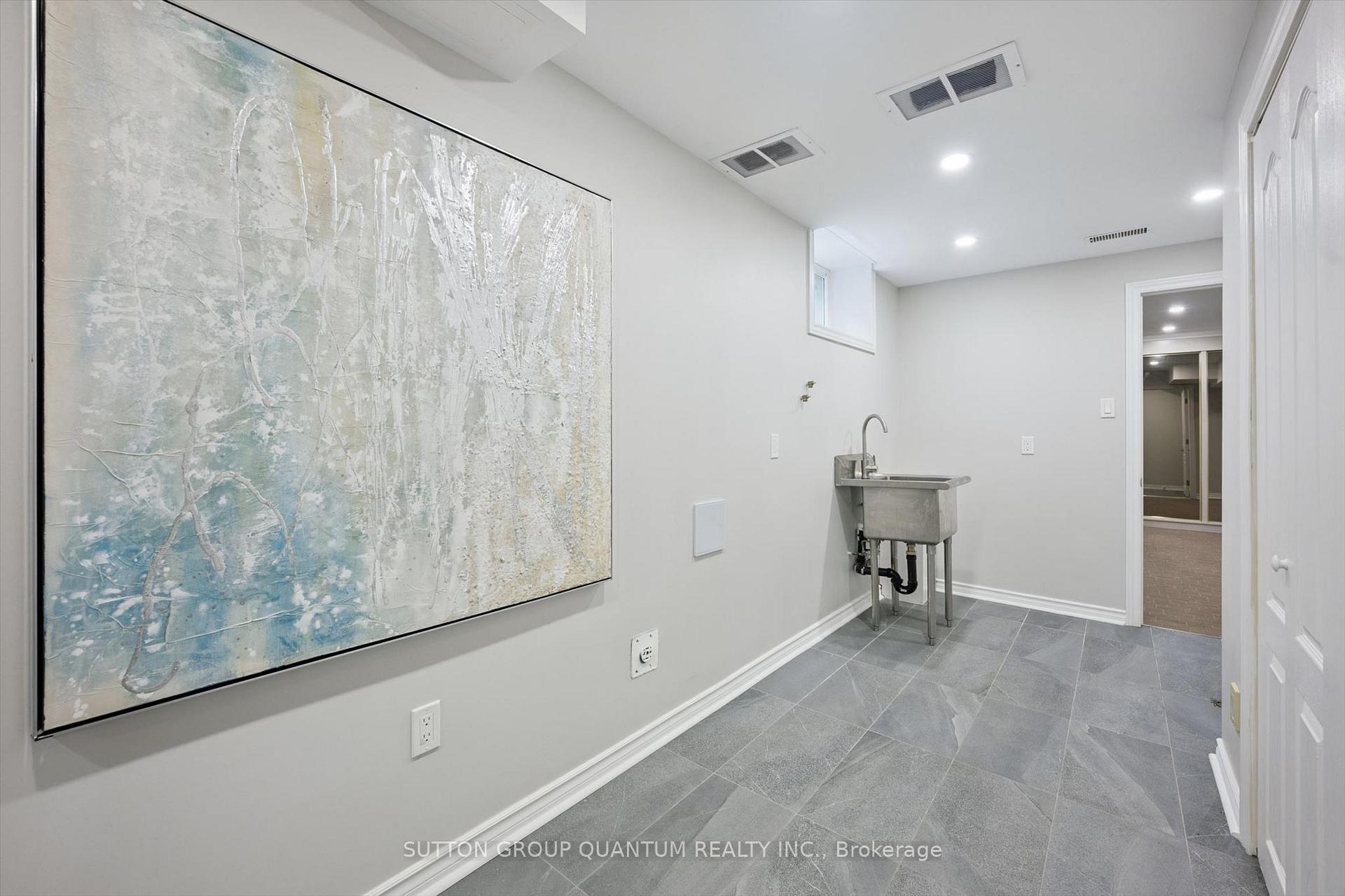 Photo 34 of 1027 Argus Drive, Mississauga, Applewood — HOMEH
