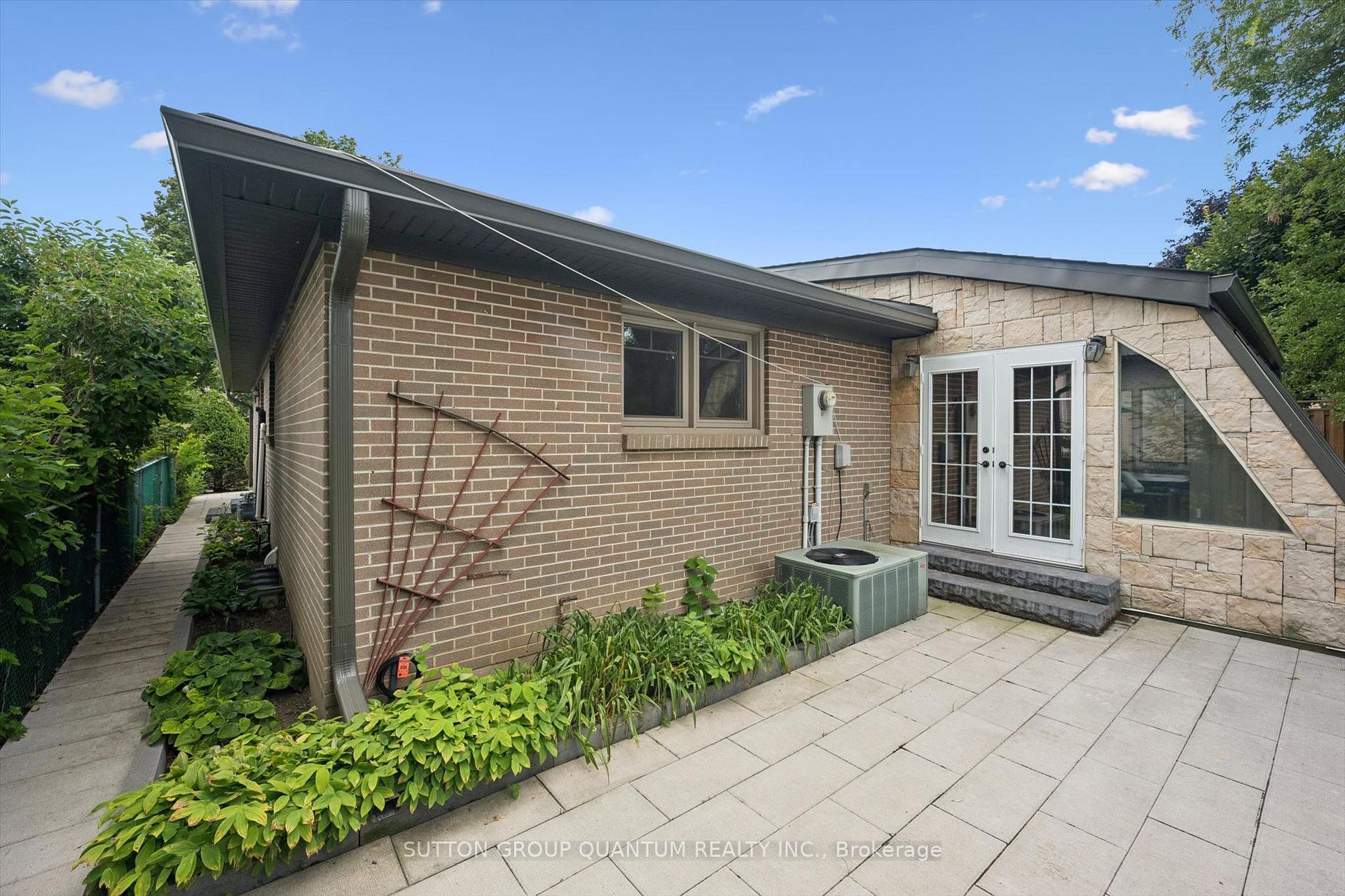 Photo 37 of 1027 Argus Drive, Mississauga, Applewood — HOMEH